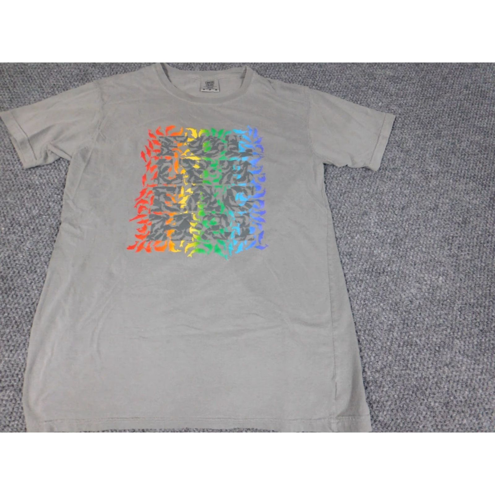 Comfort Colors Comfort Colors Shirt Mens M Gray Short Sleeve Crew Neck Logo T-Shirt Cotton Blend Polyester All Seasons Regular Modern Graphic Size US M / EU 48-50 / 2 - 3 Thumbnail