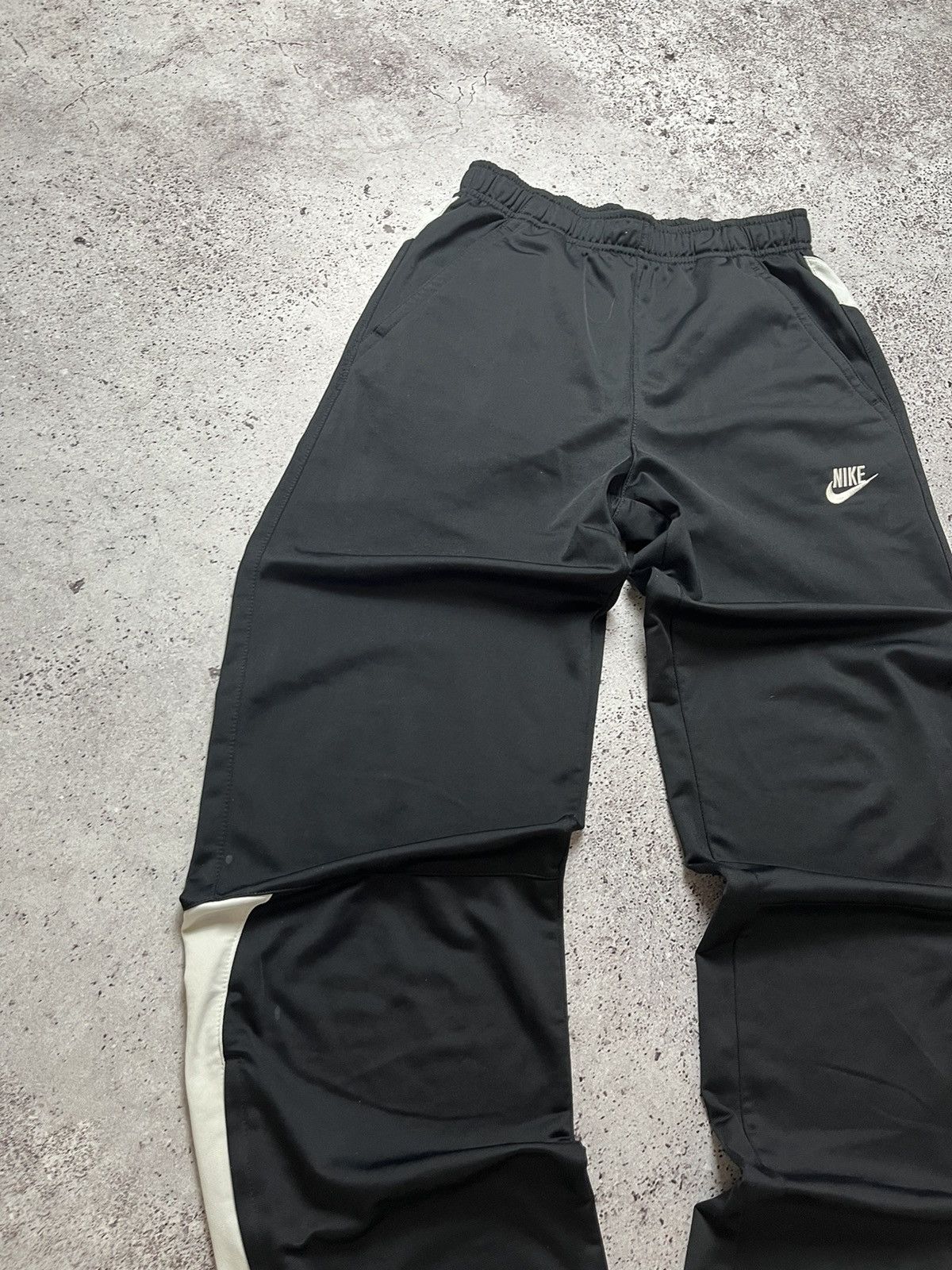 Nike × Vintage 🌽Vintage Nike Trackpants Nylon Y2K Style Drill Size US 30 / EU 46 - 3 Thumbnail