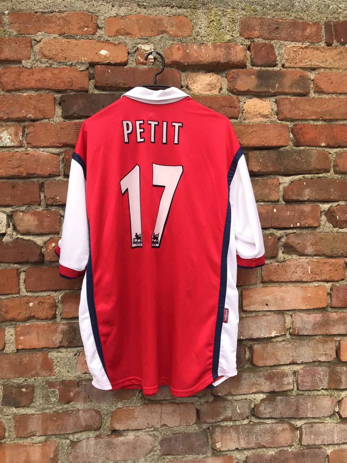 image of Vintage 1995/1996 Petit Nike Fc Arsenal Soccer Jersey in Red, Men's (Size XL)