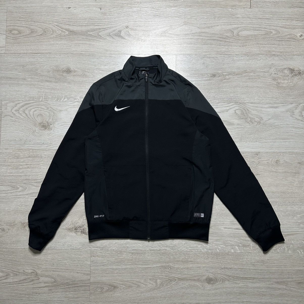 Nike Vintage Nike track jacket - S Size US S / EU 44-46 / 1 - 1 Thumbnail