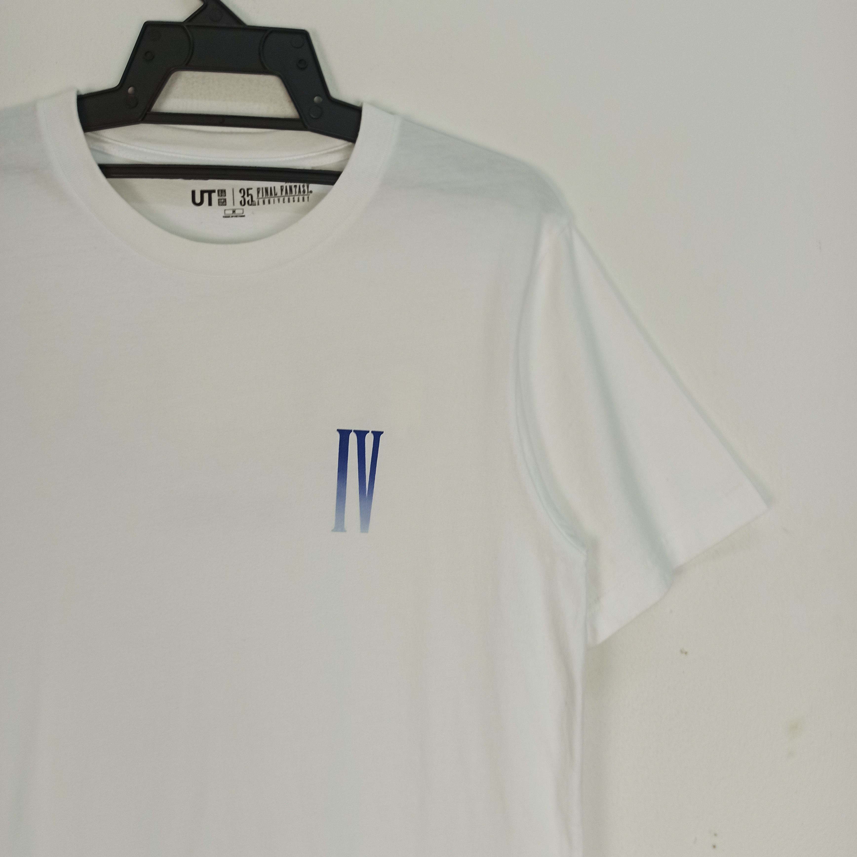 Anime Final Fantasy 35th Anniversary By Uniqlo Tees Size US M / EU 48-50 / 2 - 5 Thumbnail