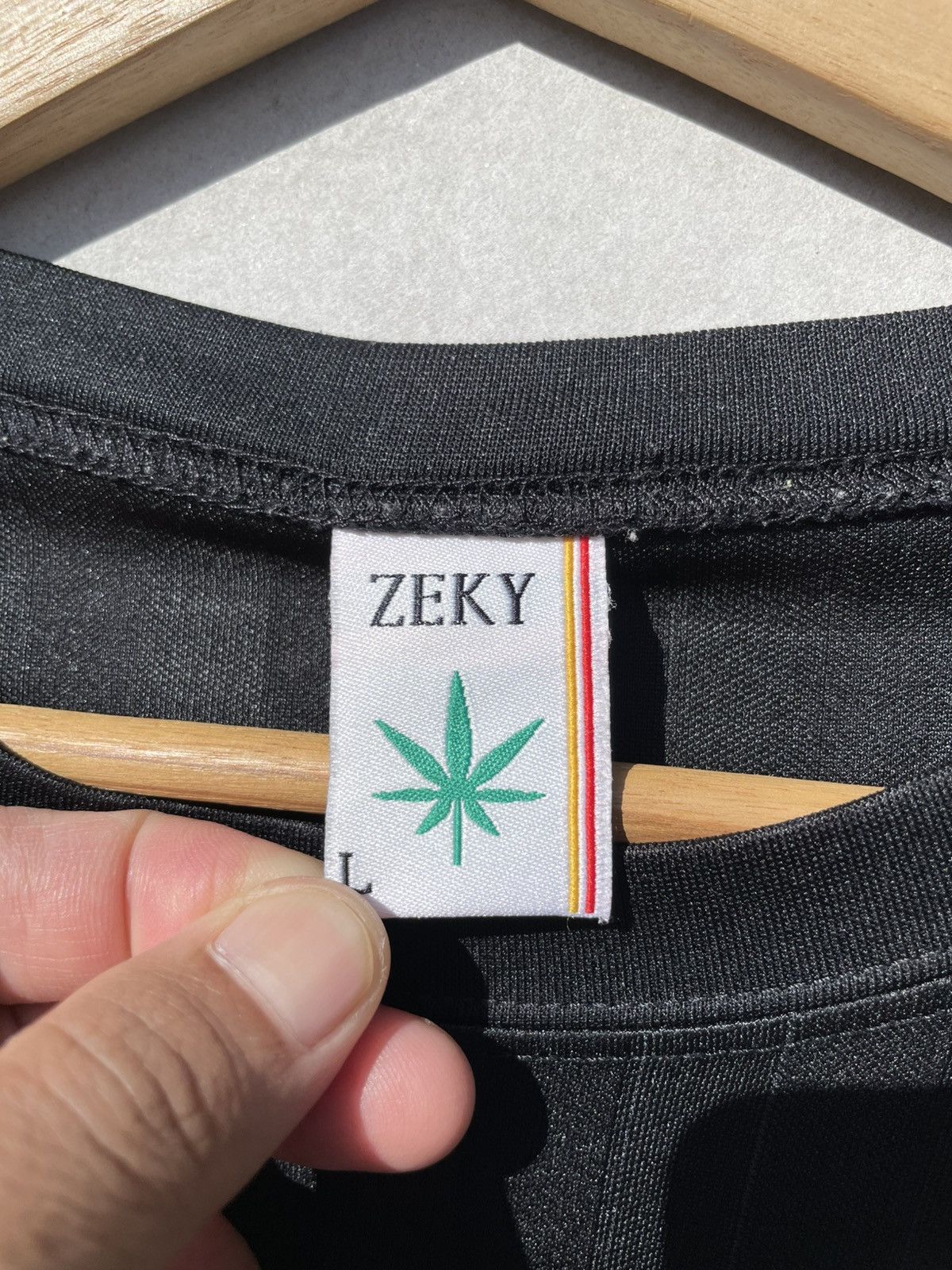 Vintage 🔥Accept Binding Offer🔥 Marijuana Rasta & Company Size US M / EU 48-50 / 2 - 5 Thumbnail