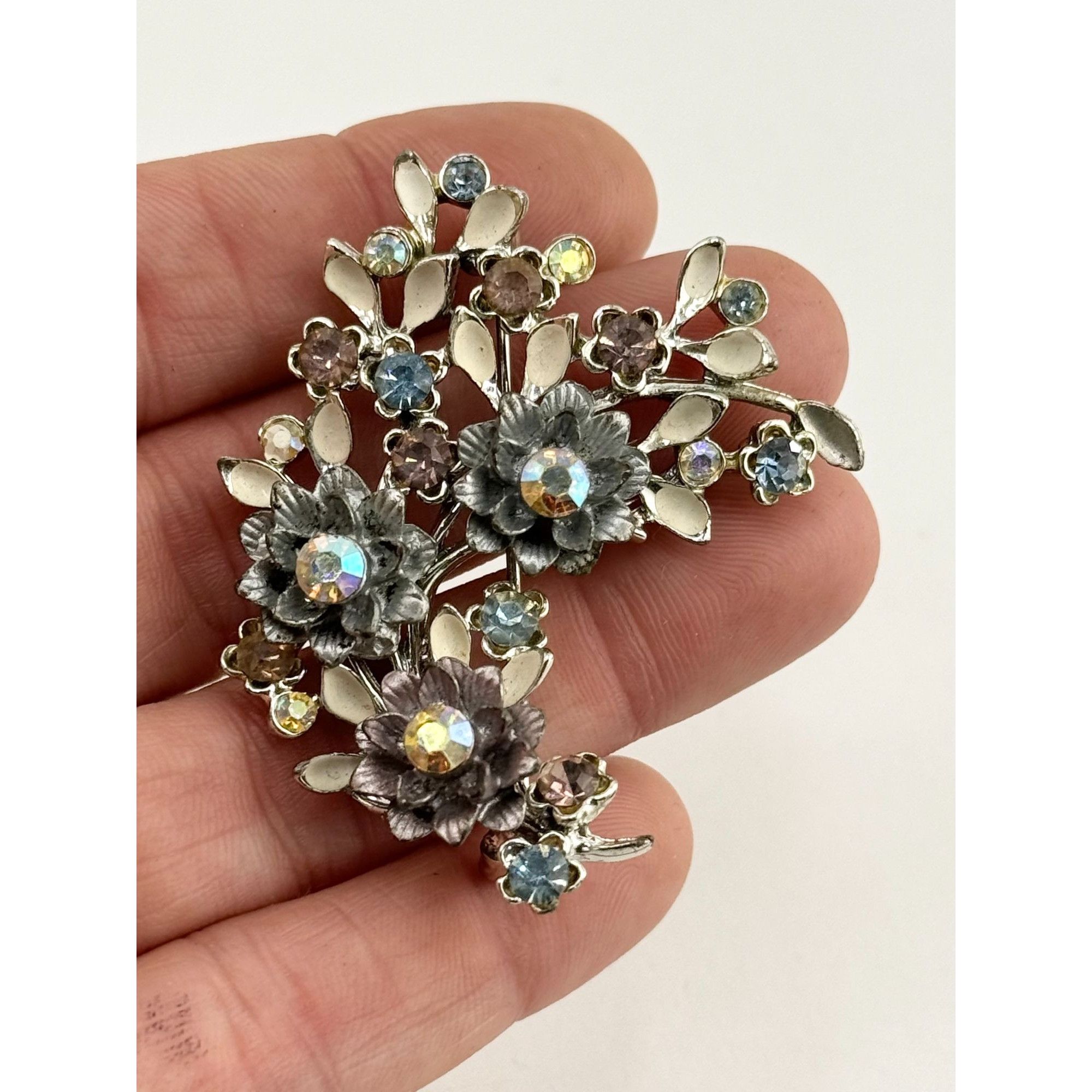Vintage Vintage Rhinestone Flower BSK Brooch Pin Size ONE SIZE - 6 Thumbnail