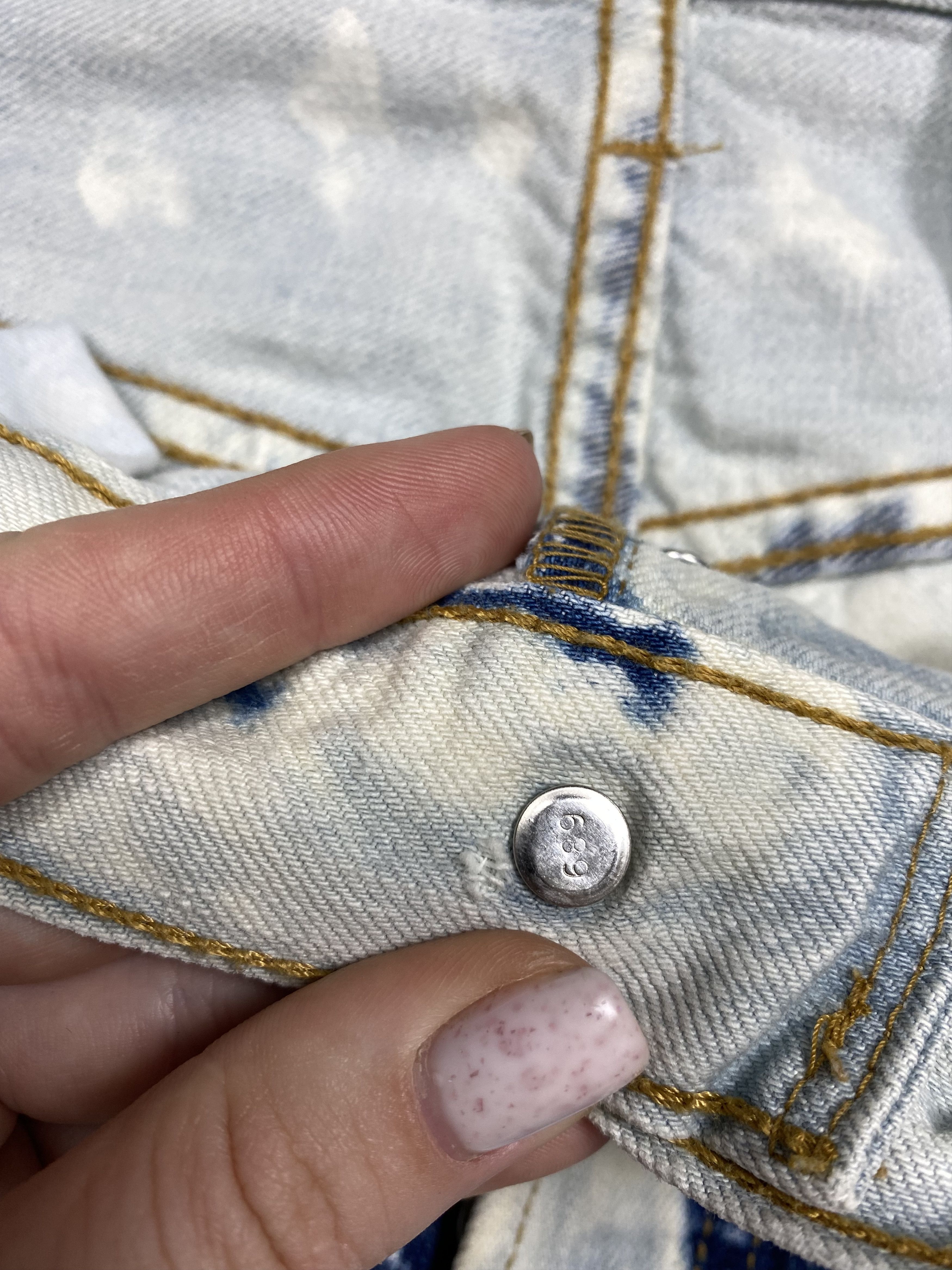 Levi's Vintage Clothing Levi's 501 90s Vintage Custom Denim Pants Acid Wash Jeans Size US 33 - 6 Thumbnail