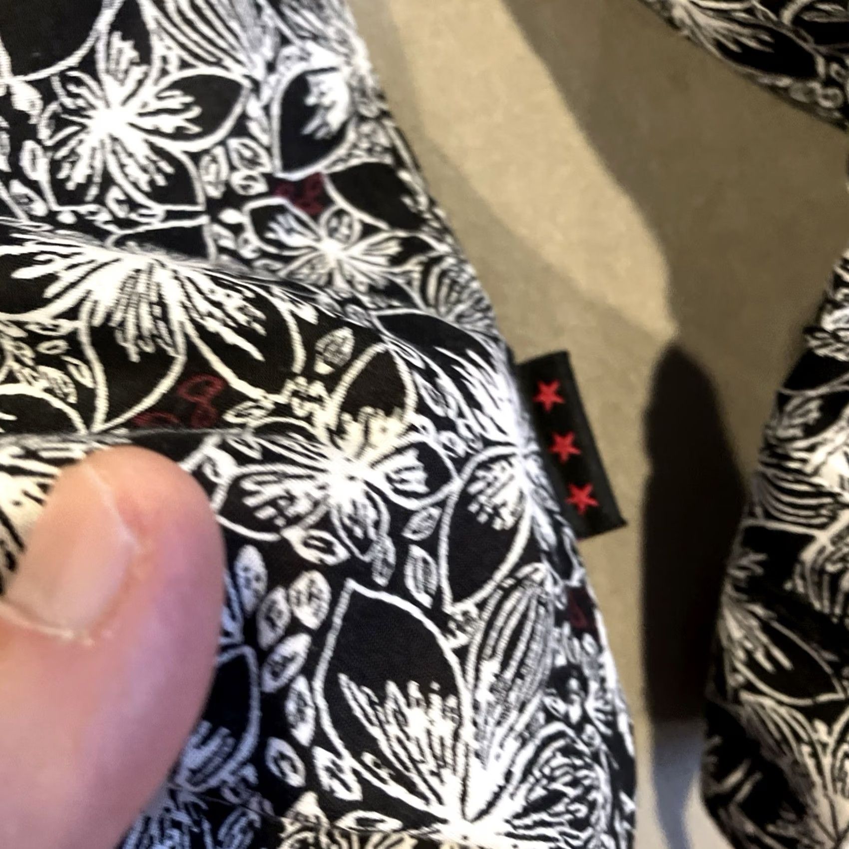 John Varvatos John Varvatos USA Shirt M Black White Floral Hawaiian Long Sleeve Men Size US M / EU 48-50 / 2 - 4 Thumbnail