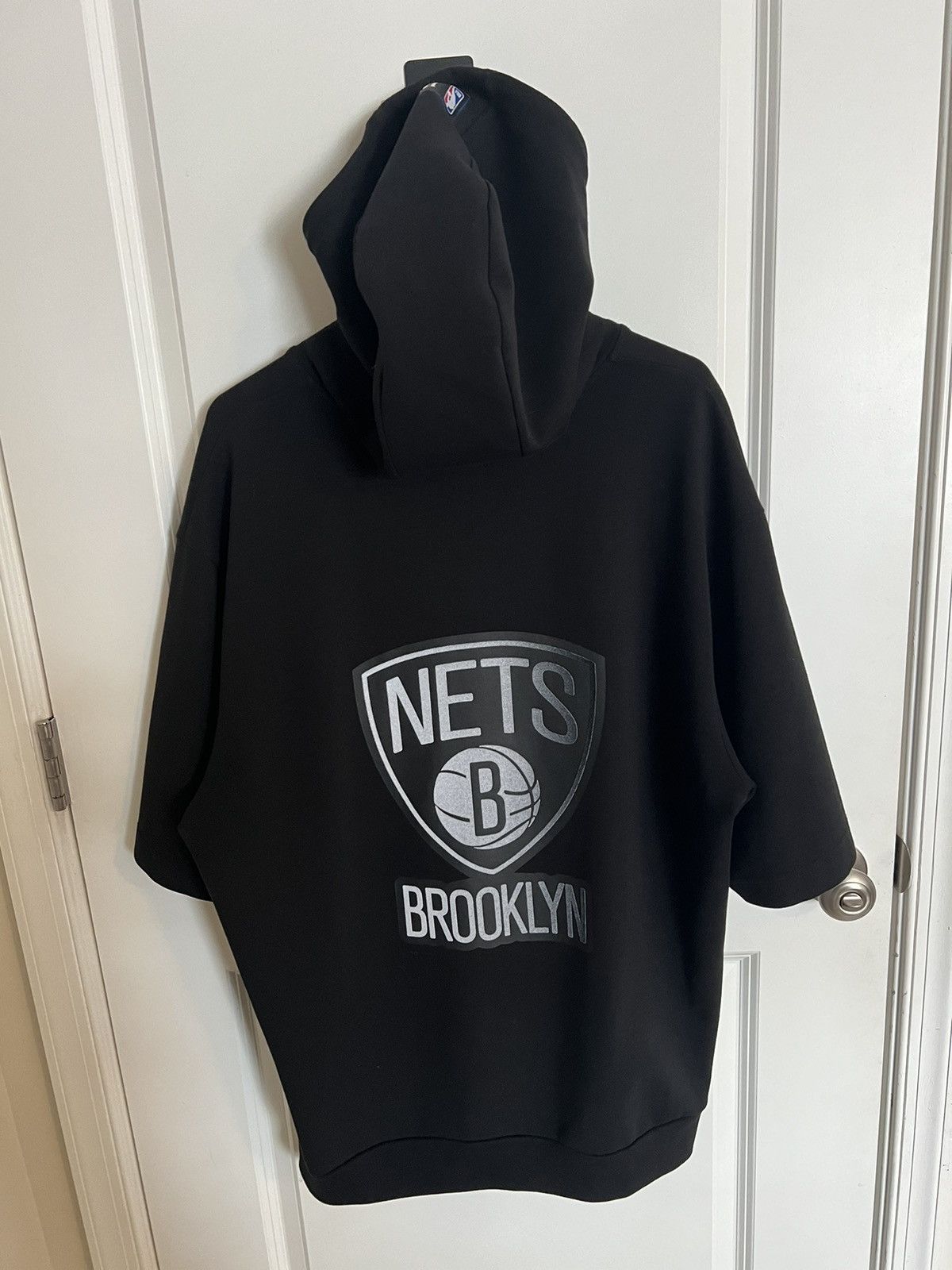 Hugo Boss Hugo Boss X NBA (Brooklyn Nets) Short Sleeve Hoodie Size US XL / EU 56 / 4 - 4 Thumbnail
