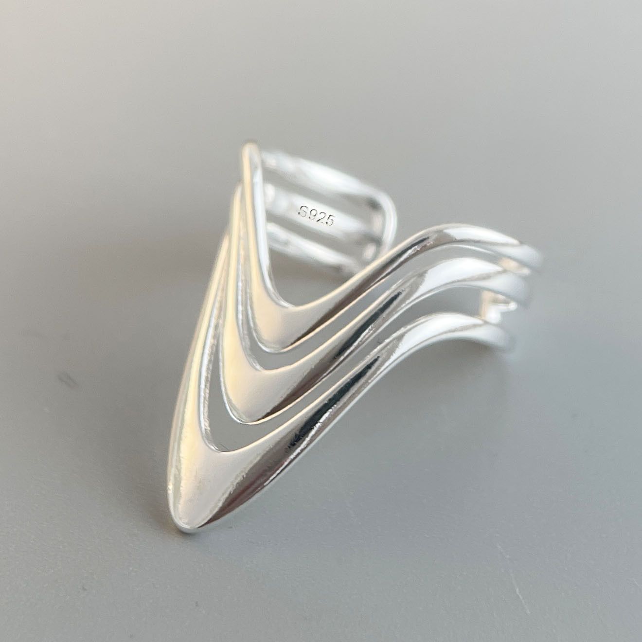 Other Resizable 925 Sterling Silver Wave Line V Shape Ring Size ONE SIZE - 3 Thumbnail