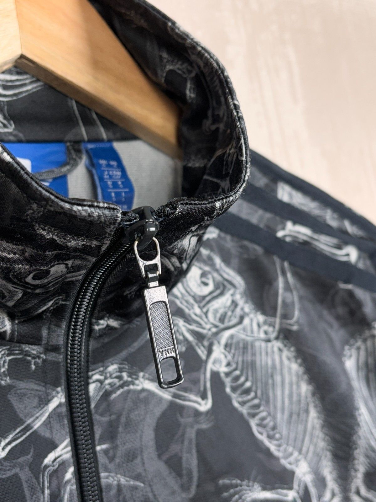 Adidas Adidas Originals Carnovsky RGB Сhameleon Skeleton Jacket Size US S / EU 44-46 / 1 - 4 Thumbnail