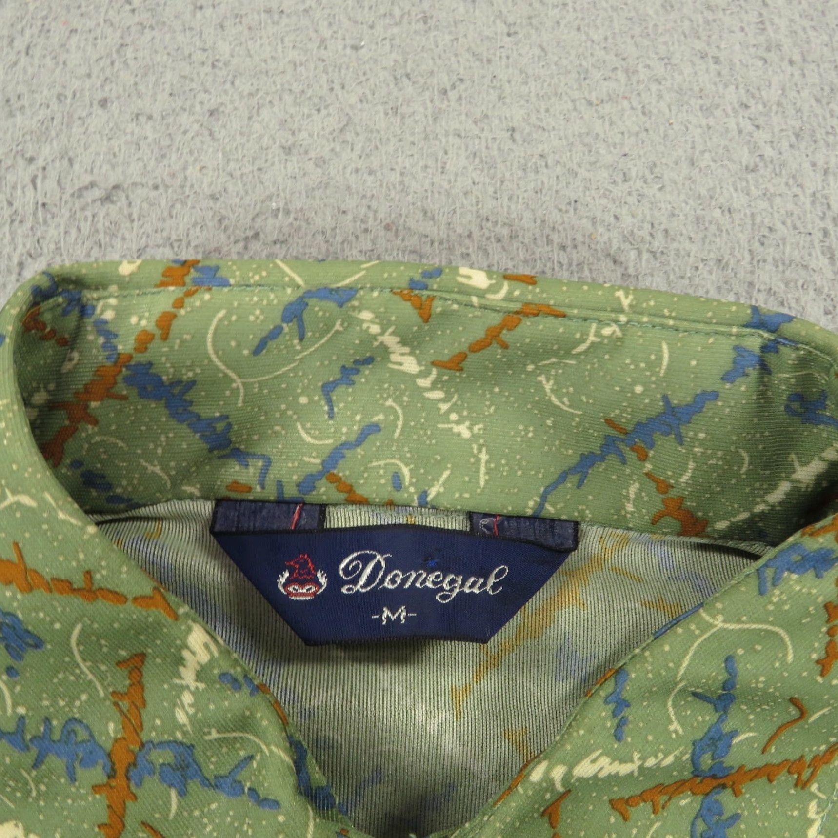 Vintage VINTAGE Donegal Shirt Mens Medium 70s Green Dagger Collar Barbwire Print Disco Crew Size US M / EU 48-50 / 2 - 5 Thumbnail