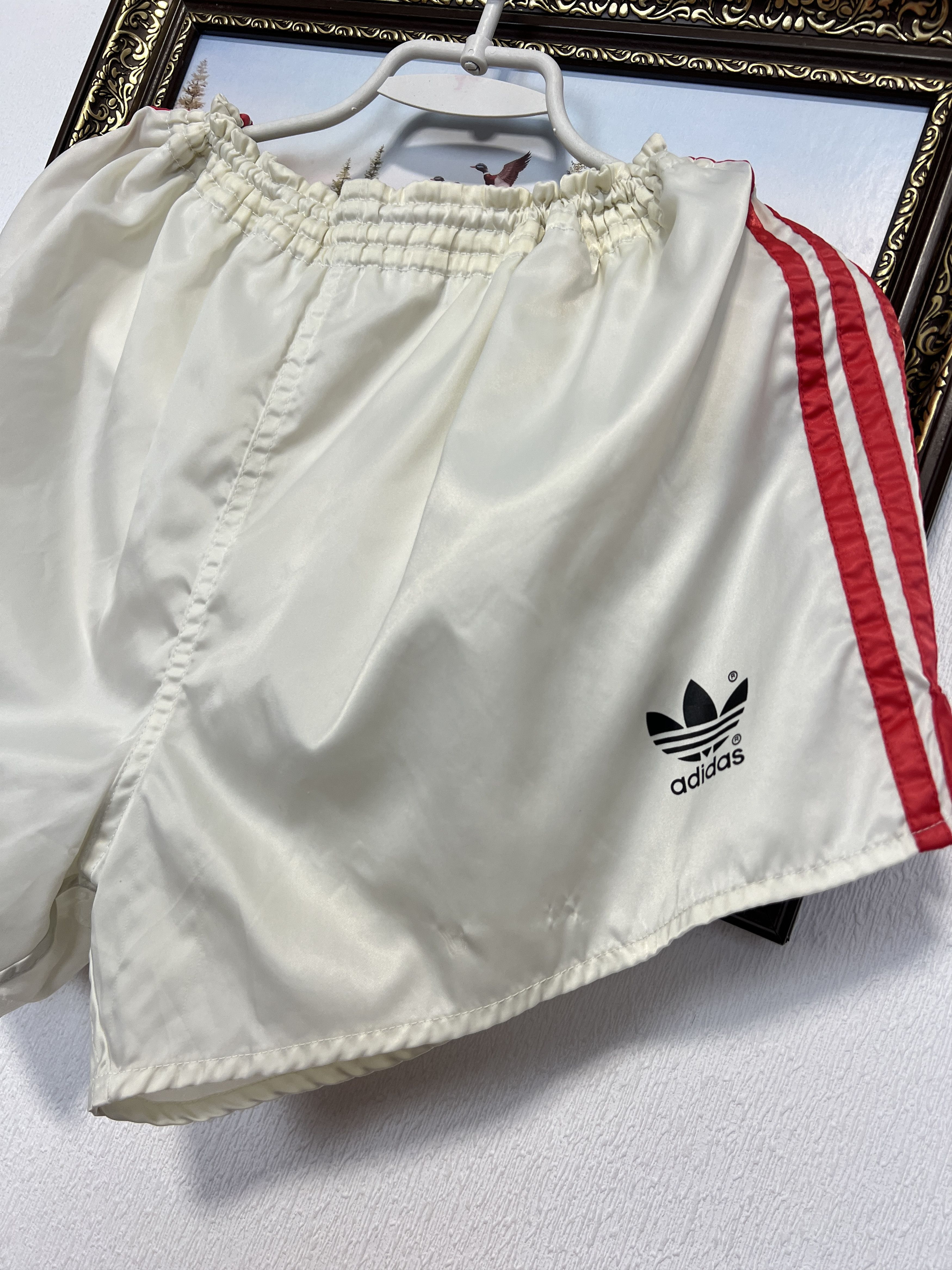 Adidas Vintage Adidas Nylon White Shorts Run Athletic Rare Hype Size US 34 / EU 50 - 2 Thumbnail