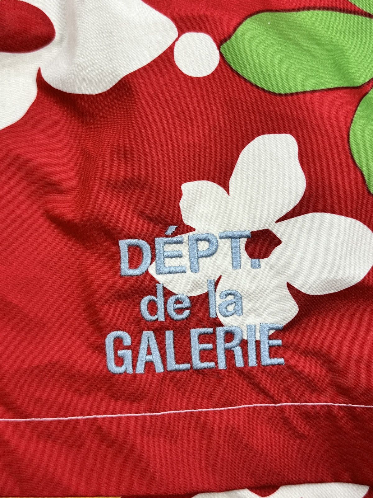 Gallery Dept. FLOWER PRINT SHORTS Size US 34 / EU 50 - 4 Thumbnail