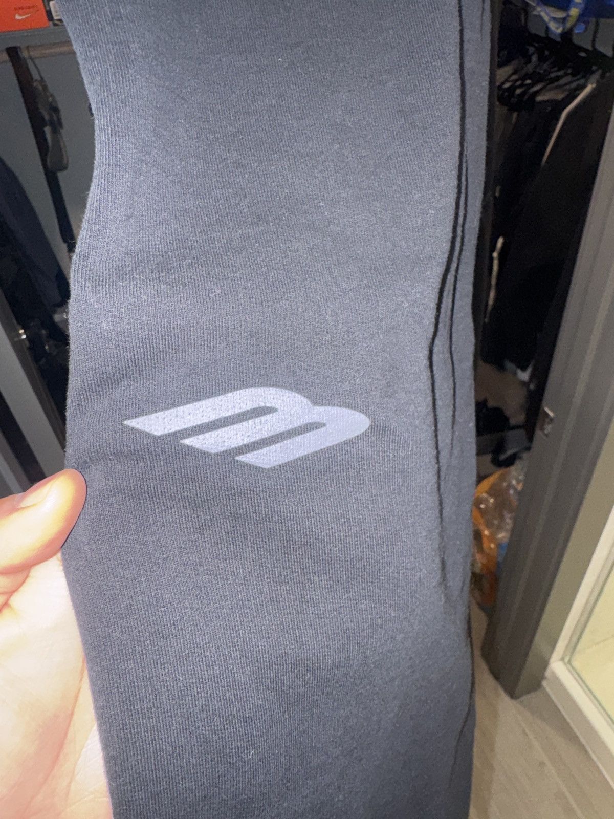 Balenciaga Balenciaga 3B Football Baggy Sweatpants Size US 40 / EU 56 - 3 Thumbnail