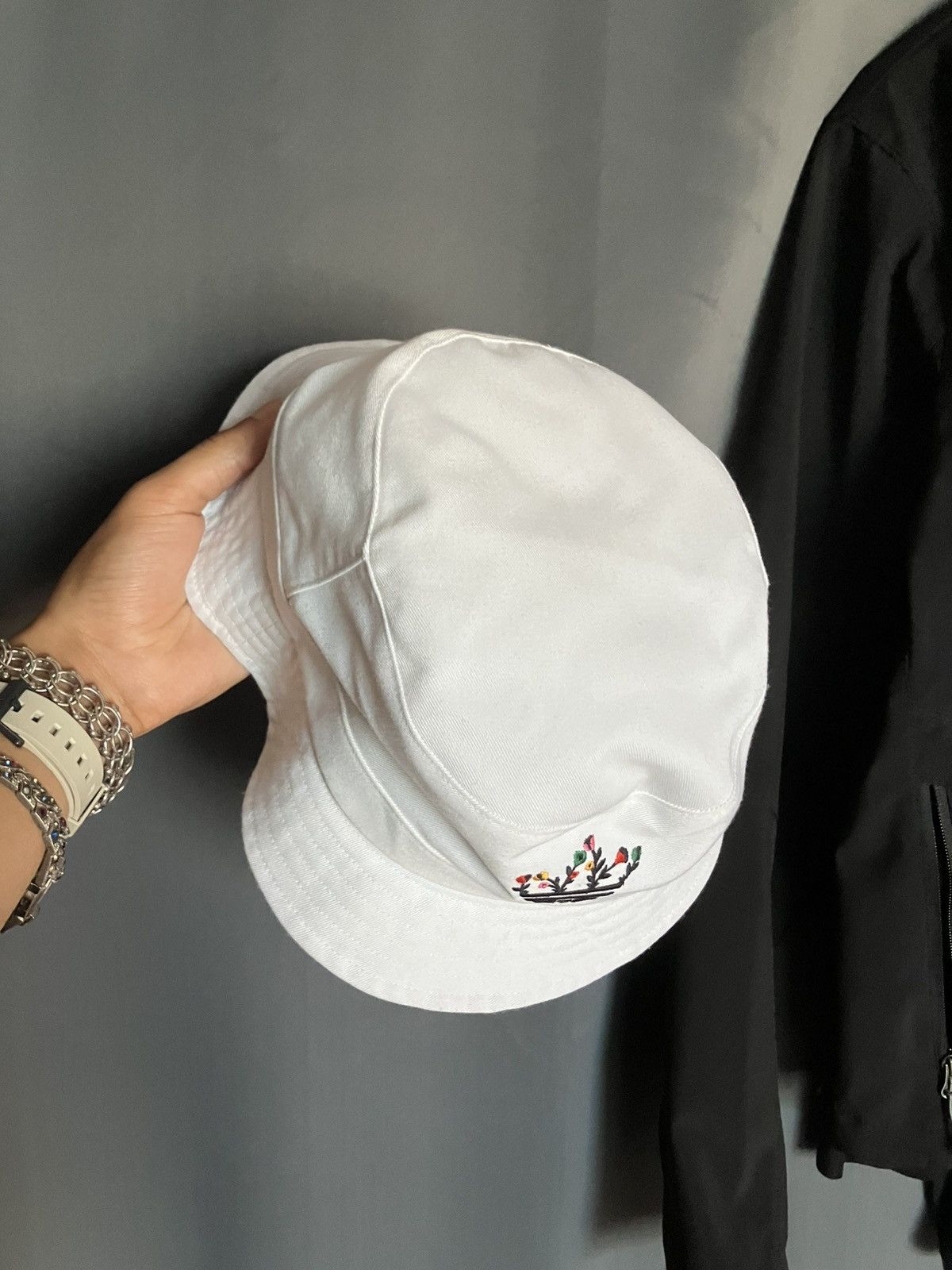 Adidas ADIDAS FLOWER LOGO BUCKETHAT Size ONE SIZE - 4 Thumbnail