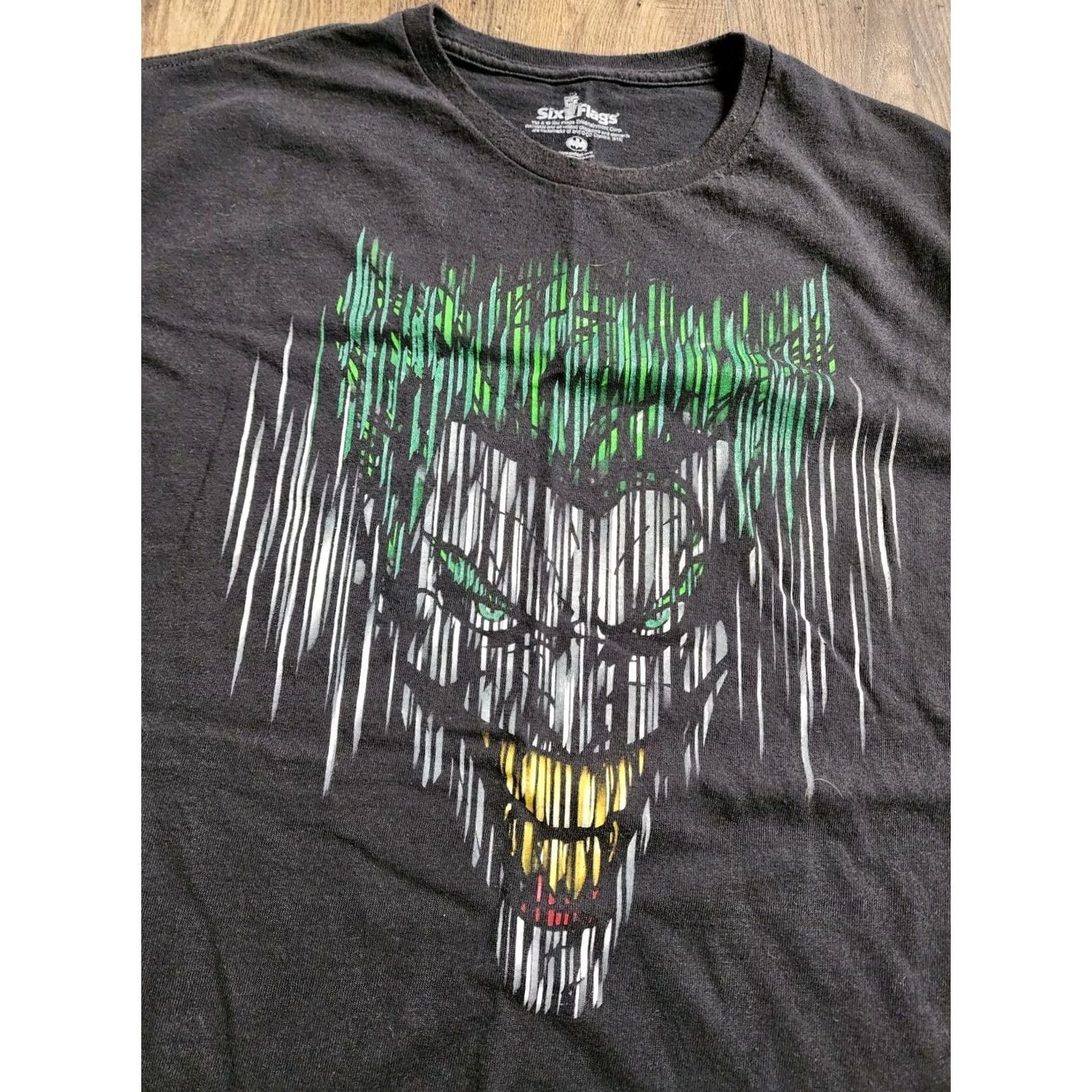 Vintage Six Flags Batman Joker T Shirt Mens XL Black Cotton Short Sleeve Crew Neck Retro 2010s Size US XL / EU 56 / 4 - 5 Thumbnail