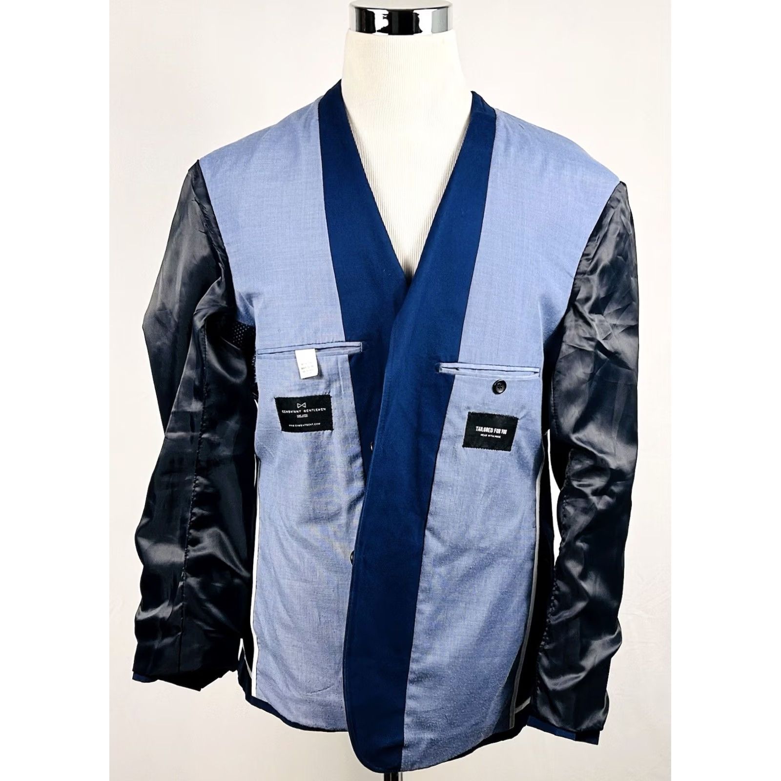 Vintage Combatant Gentlemen Sport Coat Blue 44R Slim Fit Two-Button Vented 100% Cotton Jacket Mens Regular Notch Lapel Summer Formal Size US XS / EU 42 / 0 - 7 Thumbnail