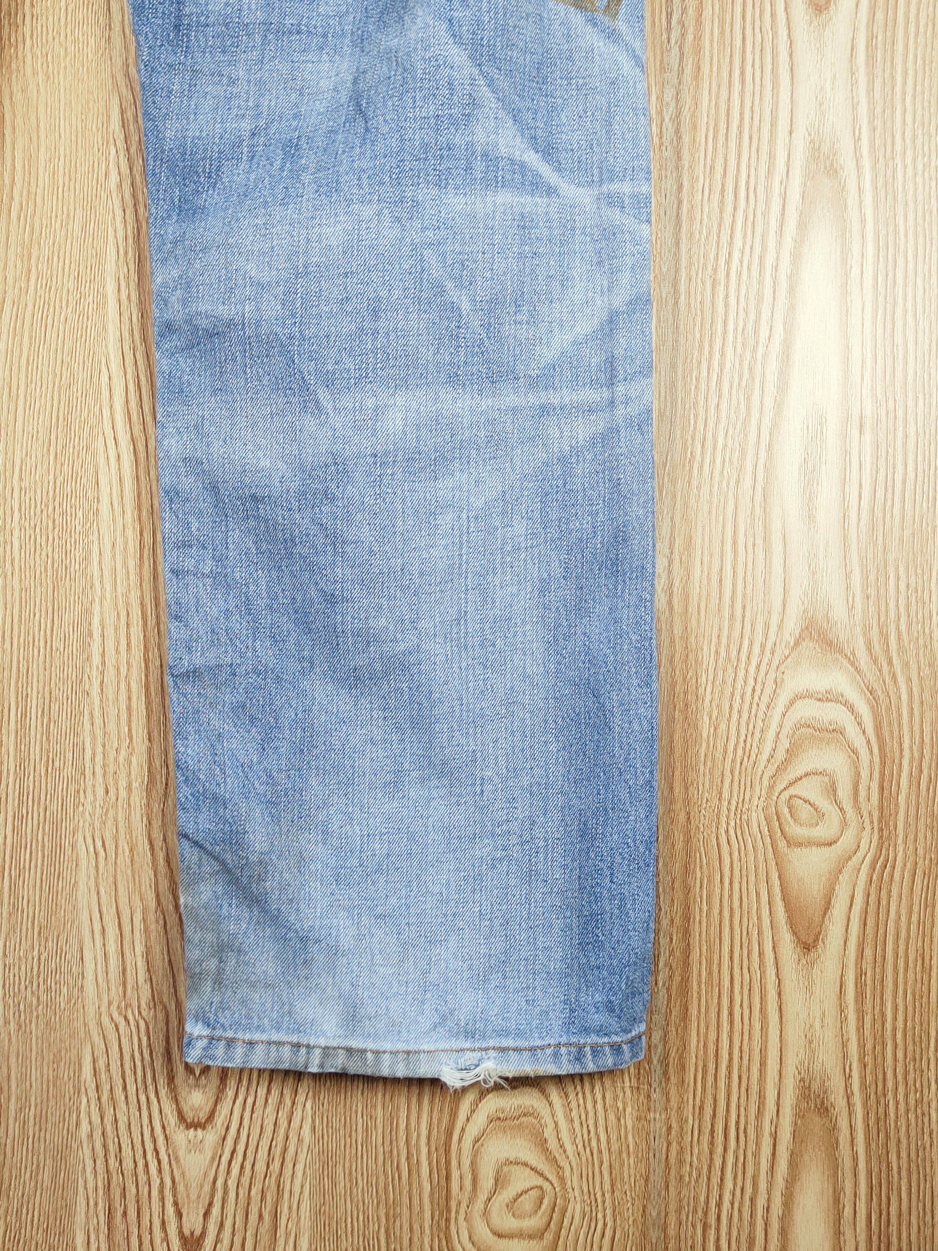 Levi's Levi's Blue Faded Distressed Ripped Jeans #S2714 Size US 35 - 12 Thumbnail