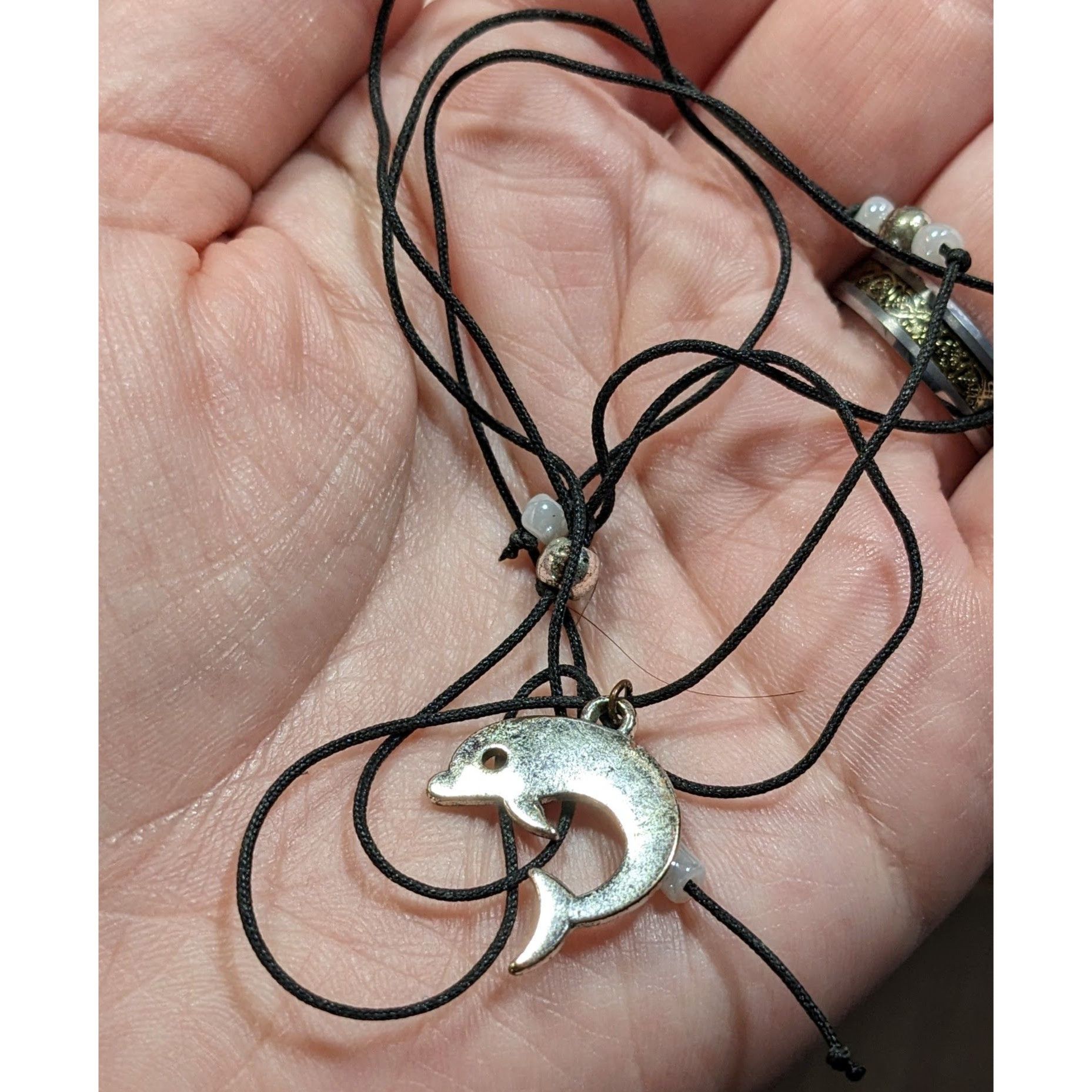 Other Simple Beachy Dolphin Pendant Necklace With Beaded Accents Size ONE SIZE - 3 Thumbnail