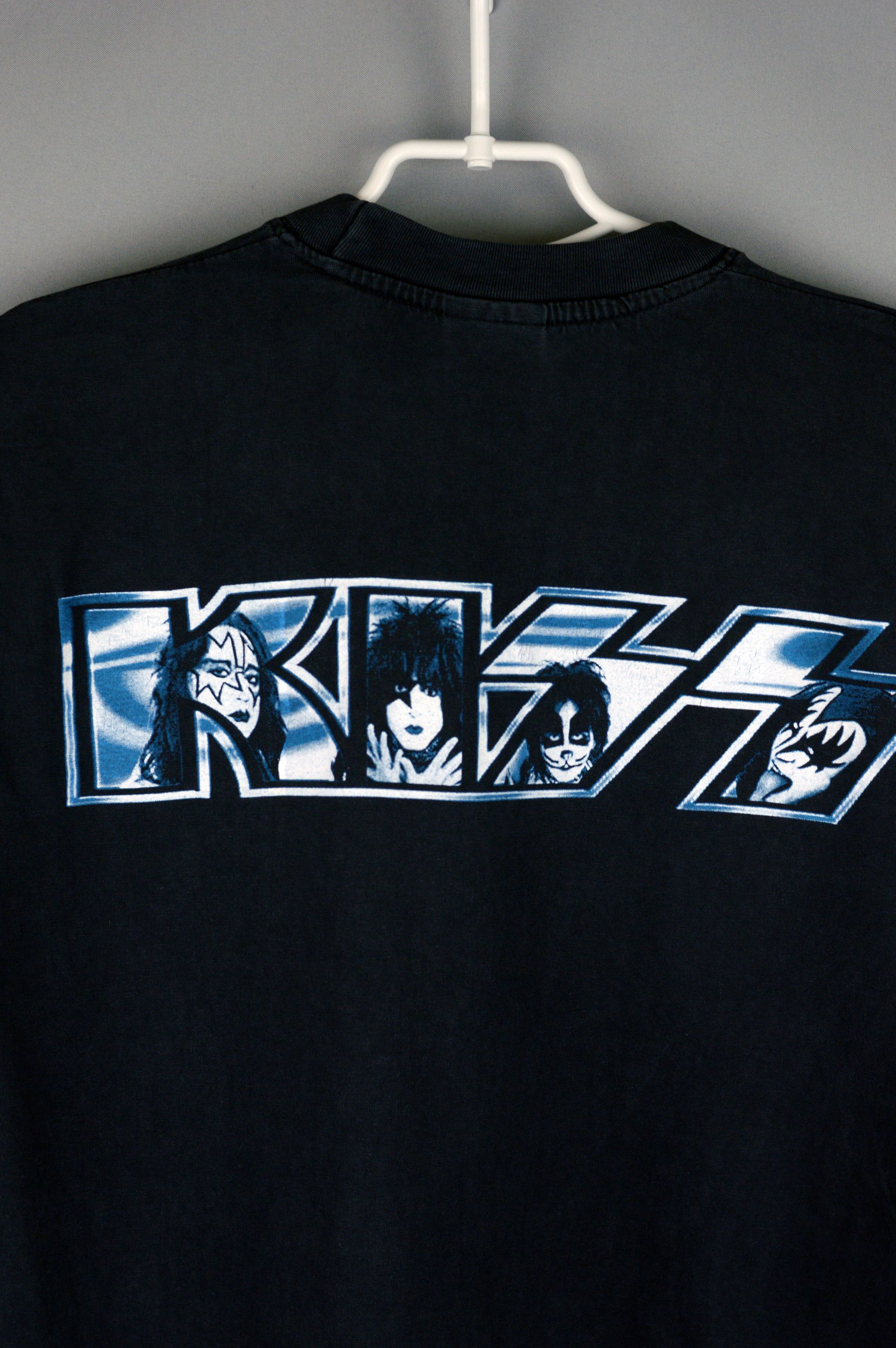 Band Tees Vintage Kiss Hot in the Shade 90s t shirt Size US XL / EU 56 / 4 - 6 Thumbnail