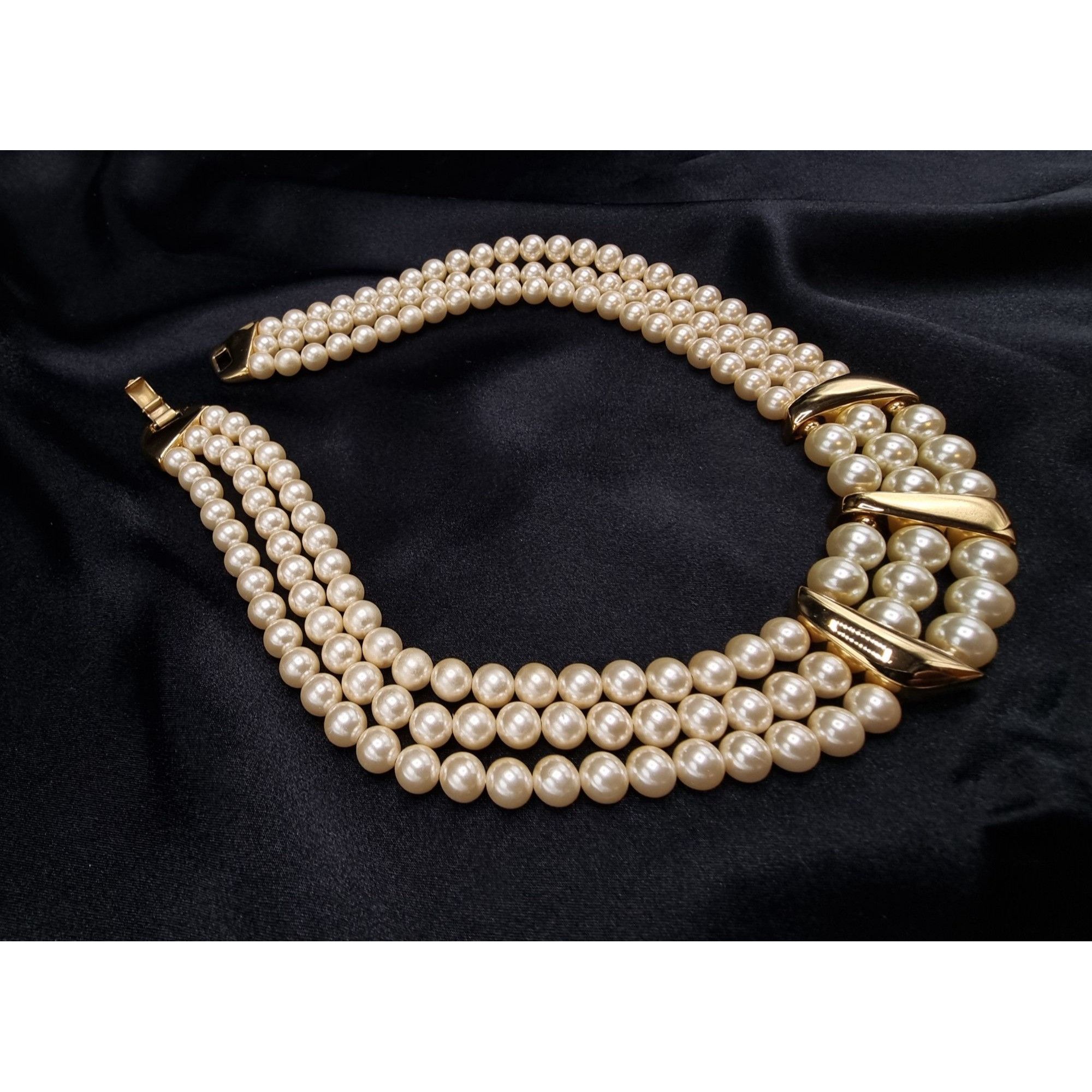 Vintage Vintage Napier 1980's-1990's Triple-Strand Faux Pearl Neckla Size ONE SIZE - 4 Thumbnail