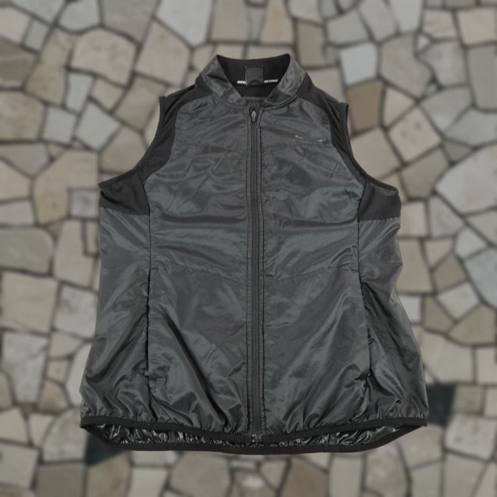 Nike VINTAGE Nike Vest Womens Large Black Polyfill Windbreaker Zip? Size L / US 10 / IT 46 - 1 Thumbnail