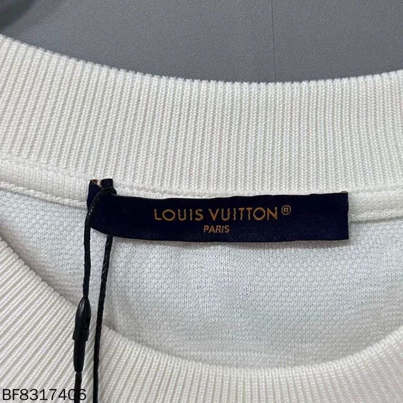 Louis Vuitton Louis Vuitton short sleeves Size US L / EU 52-54 / 3 - 5 Thumbnail