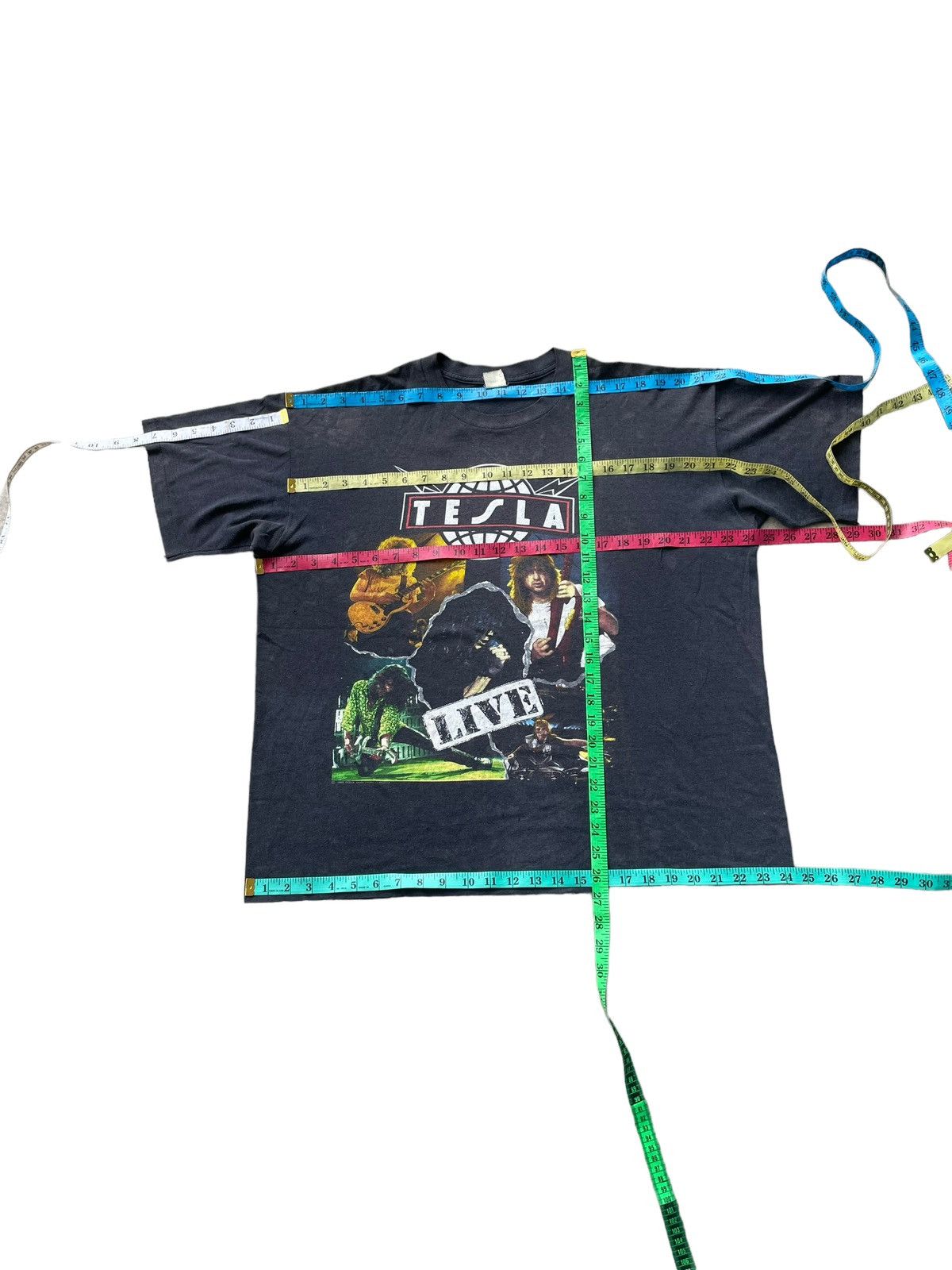 Band Tees VTG 1990 Tesla Live World Tour Faded Distresed Size US XL / EU 56 / 4 - 15 Thumbnail