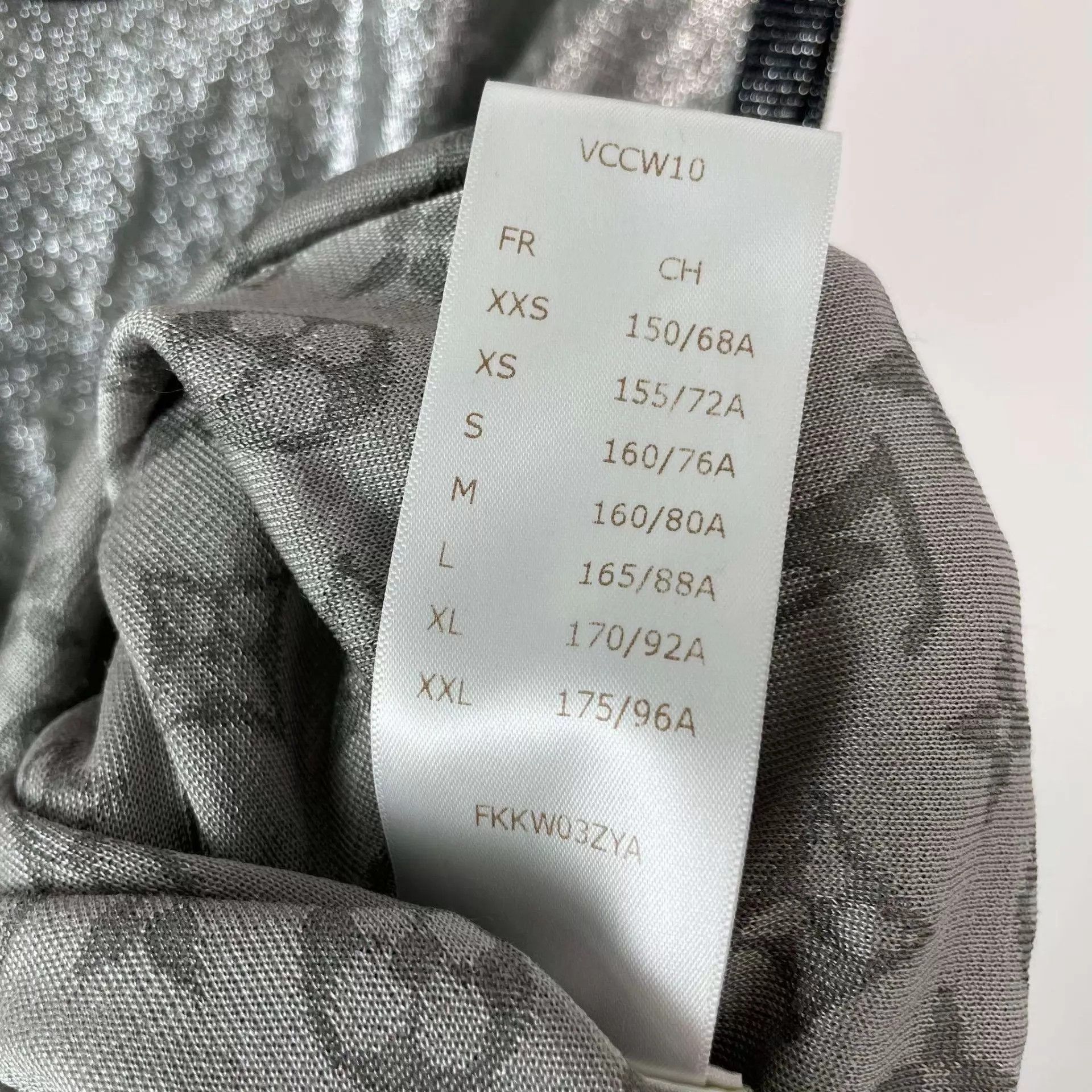 Louis Vuitton LV Gray Sleeveless Silk All-Over Print XS Dress Size XS / US 0-2 / IT 36-38 - 6 Thumbnail