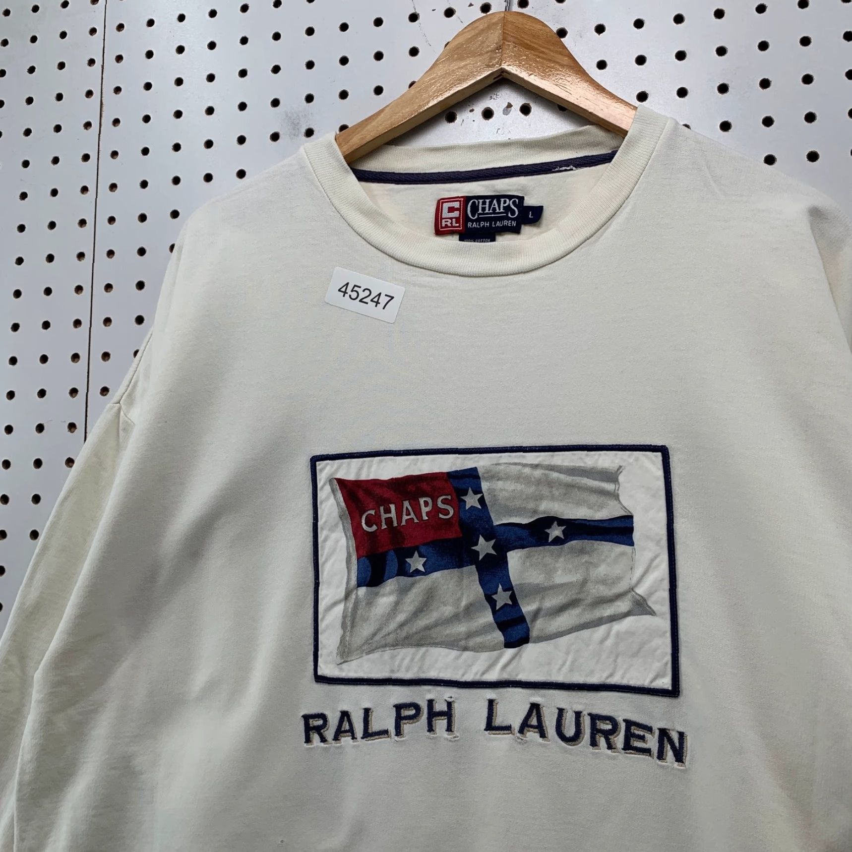 Ralph Lauren VINTAGE Ralph Lauren Chaps Sweatshirt Mens Large White Flag Embroidered 90s Crew Neck Cotton Fleece All Seasons Pullover World New Title Size US L / EU 52-54 / 3 - 5 Thumbnail