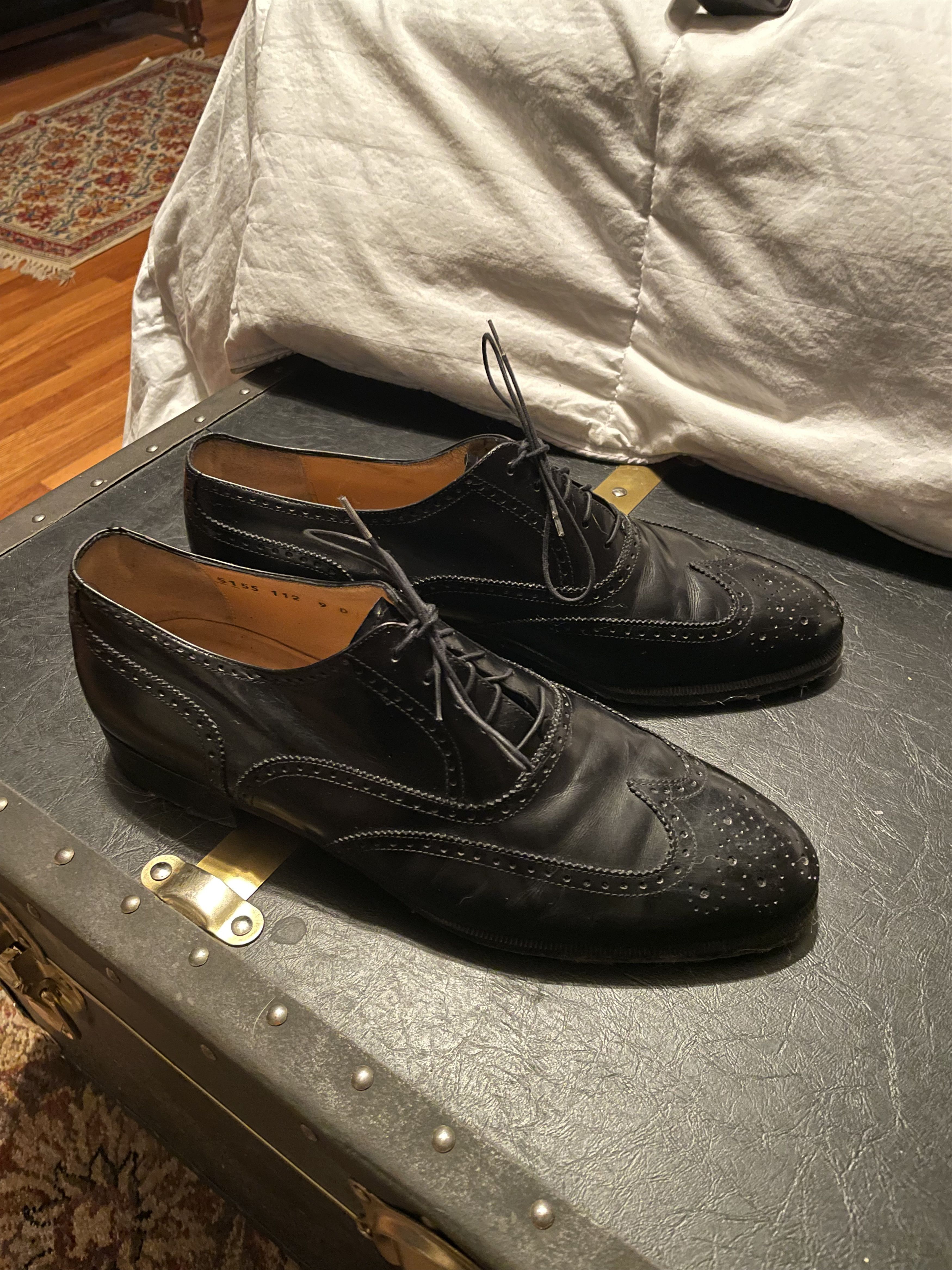 トップス salvatoreFerragamo Salvatore Ferragamo Black Leather Wingtip Oxford Shoes 9