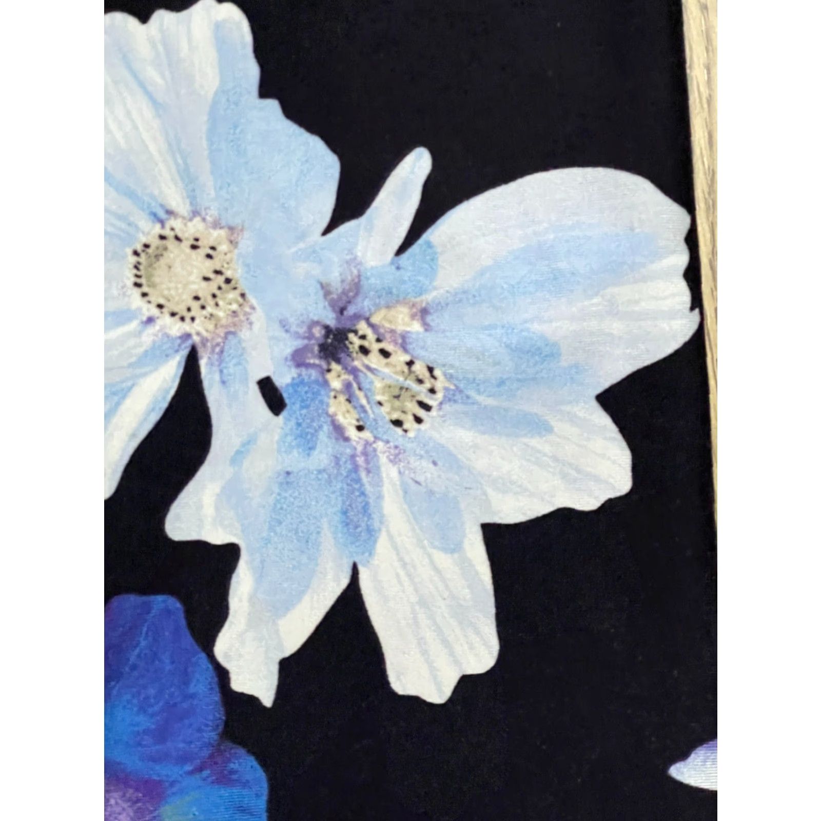 Old Navy VINTAGE? Old Navy Pants Women's Small? Black Blue White Capri Leggings Floral ACTIVE Shirt Size 28" / US 6 / IT 42 - 3 Thumbnail