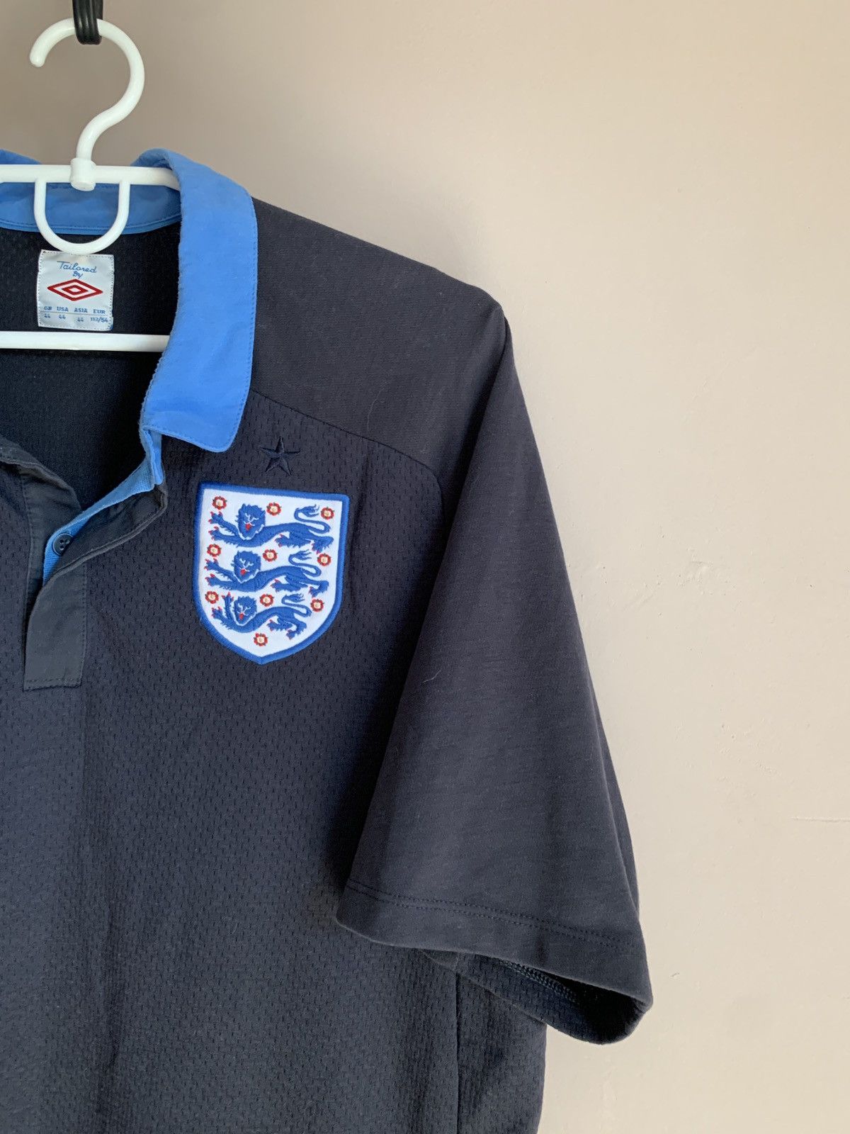 Umbro England 2011 2012 Away Football Jersey Umbro Soccer Shirt XL Size US XL / EU 56 / 4 - 4 Thumbnail