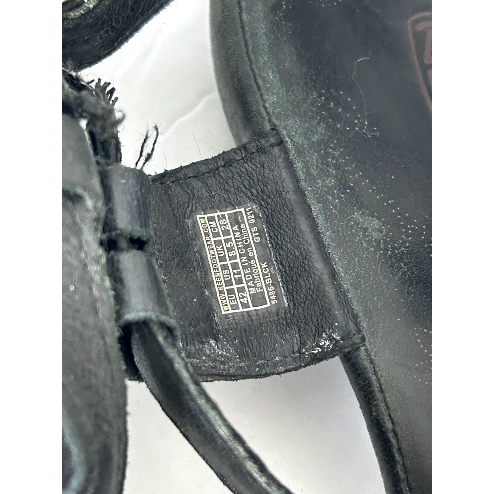 KEEN Keen Emerald City Sandals Black Leather Sandal With Side Buckle Womens 11 Strappy City Beach Shoes Size US 11 / IT 41 - 6 Thumbnail