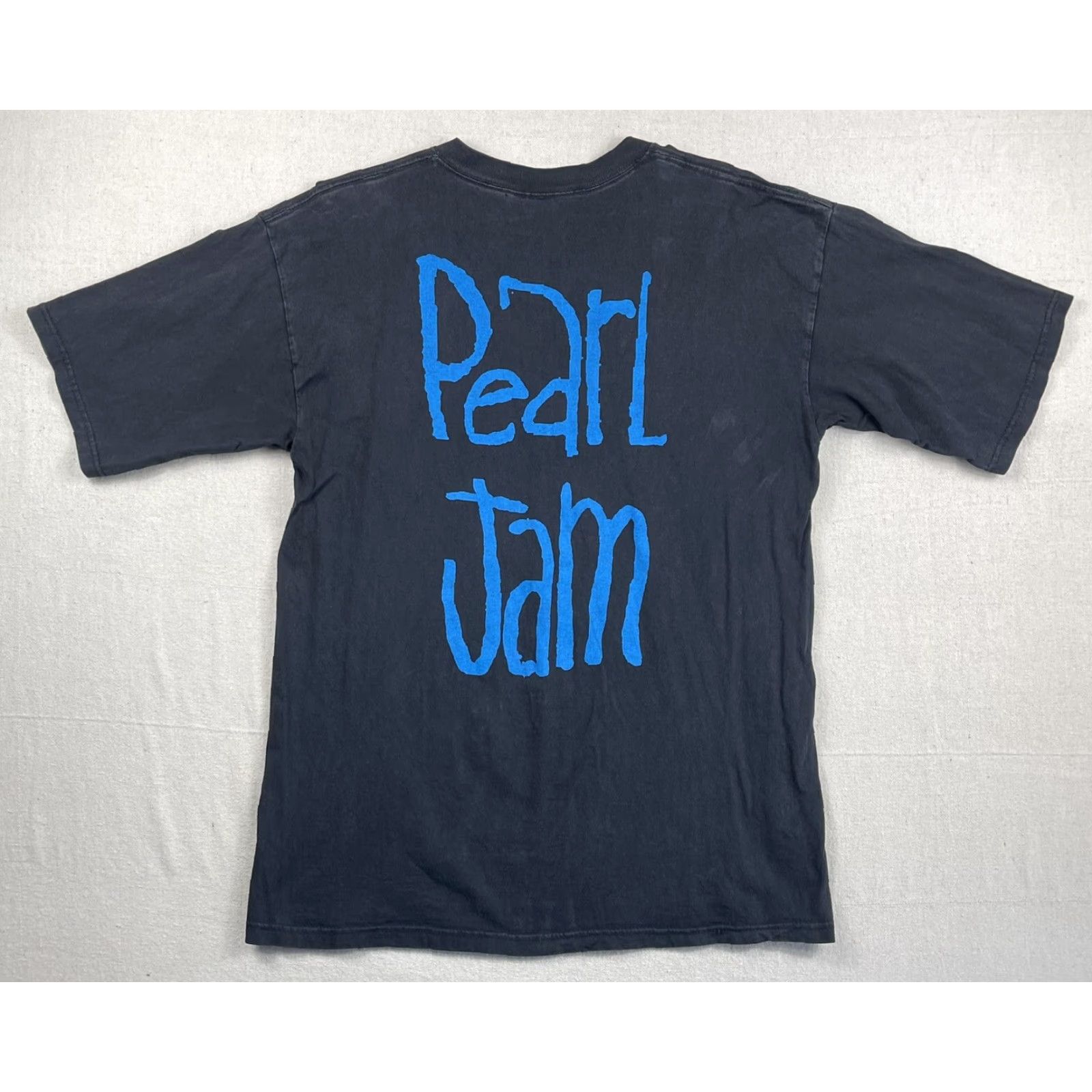 Vintage VINTAGE Pearl Jam T-Shirt Eddie Vedder 90s Black Short Sleeve Unisex Adult L Band Tee Size US L / EU 52-54 / 3 - 2 Thumbnail