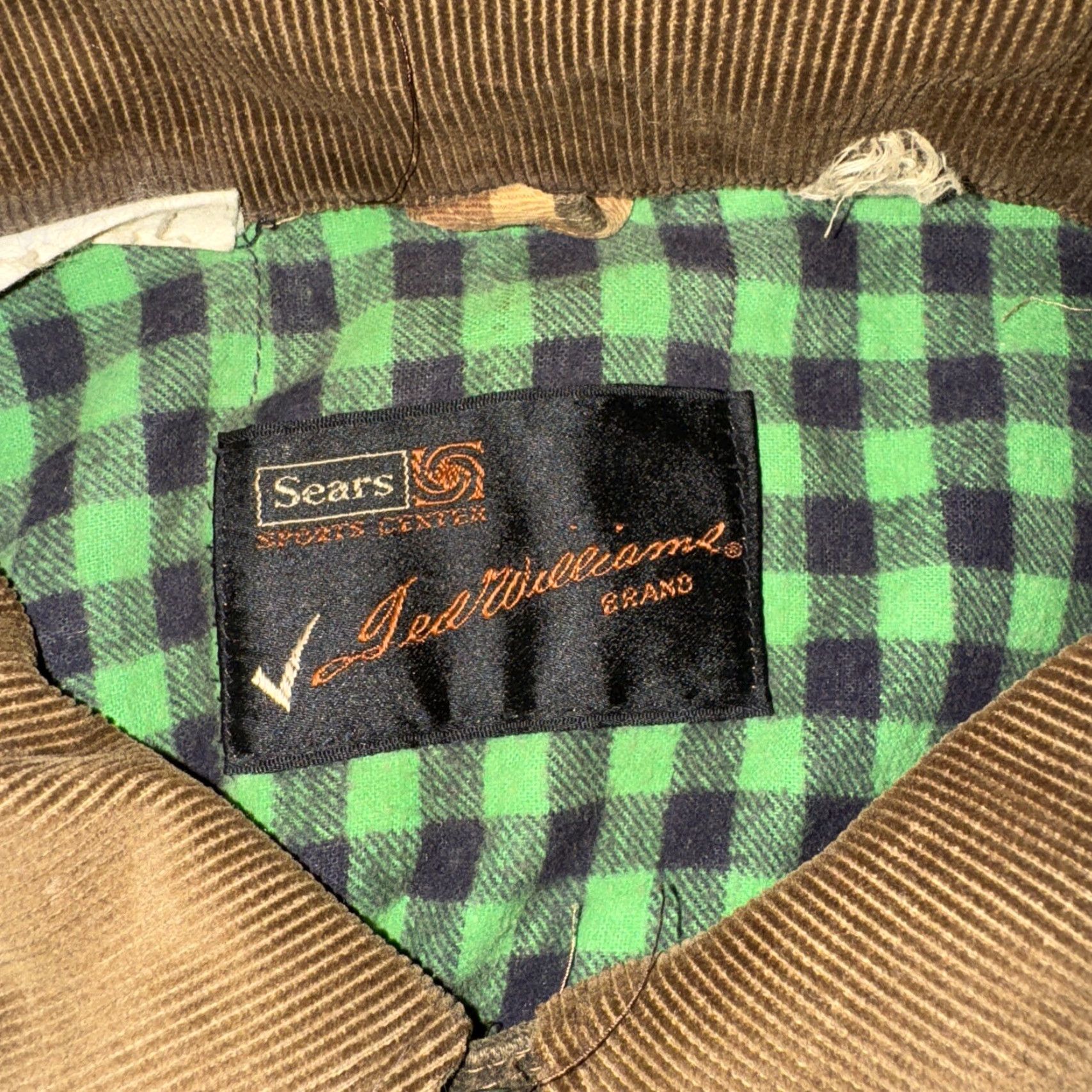 Sears VINTAGE Sears Workwear Camo Jacket XL 26X29 Green Duck Camo Camouflage Cotton Flannel Lined Men Regular XL Green - Note: ensure no extra formatting Size US XL / EU 56 / 4 - 6 Thumbnail