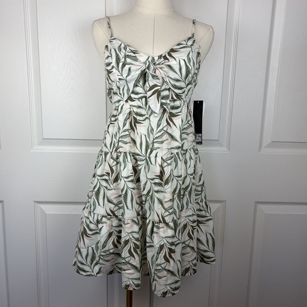 Other Trixxi white green palm leaf tiered mini dress Size S / US 4 / IT 40 - 1 Thumbnail