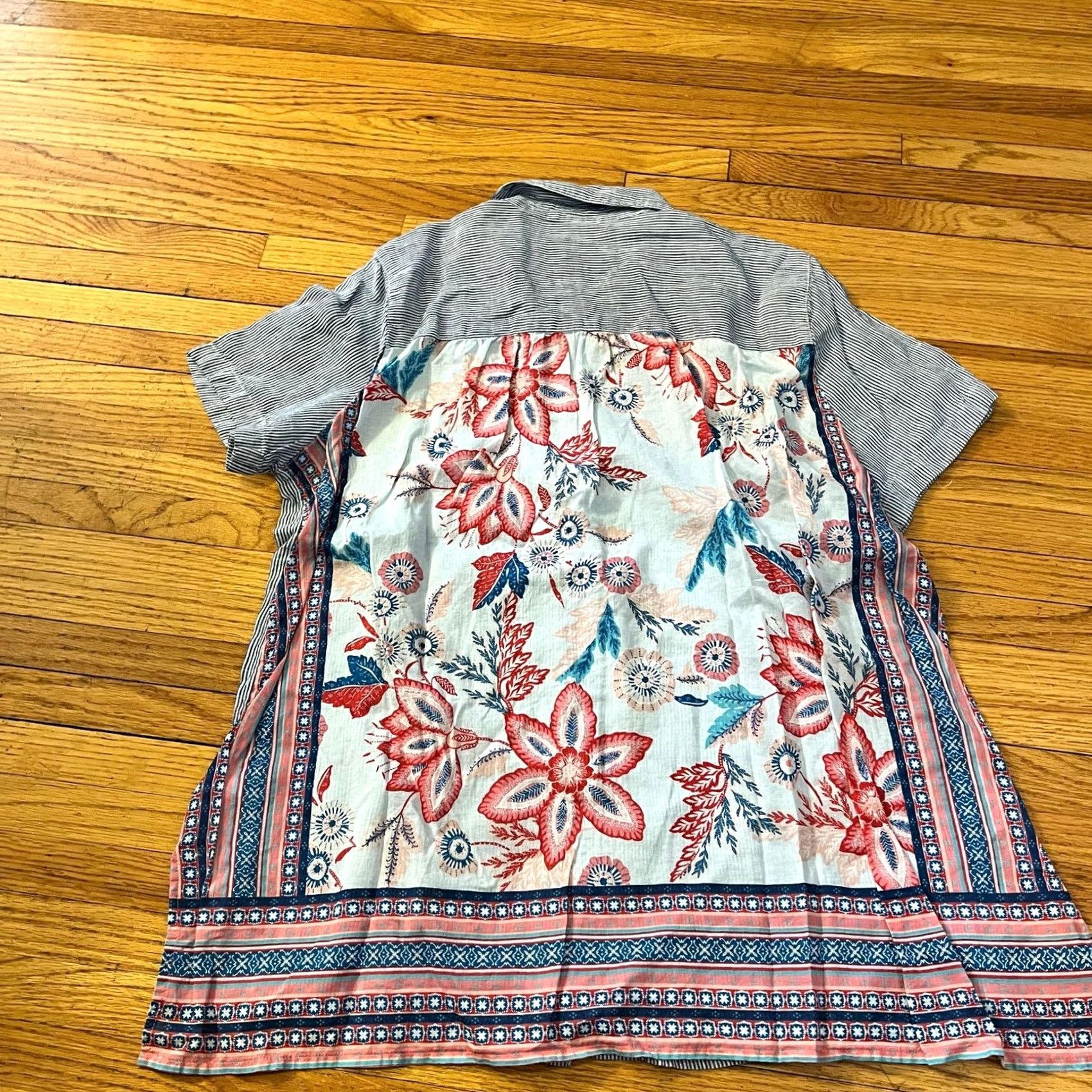 J. Jill J.Jill Shirt Womens Medium Floral Back Striped Linen Cotton Short Sleeve Boho Blue Button-Up Shirts M Womens Size M / US 6-8 / IT 42-44 - 3 Thumbnail