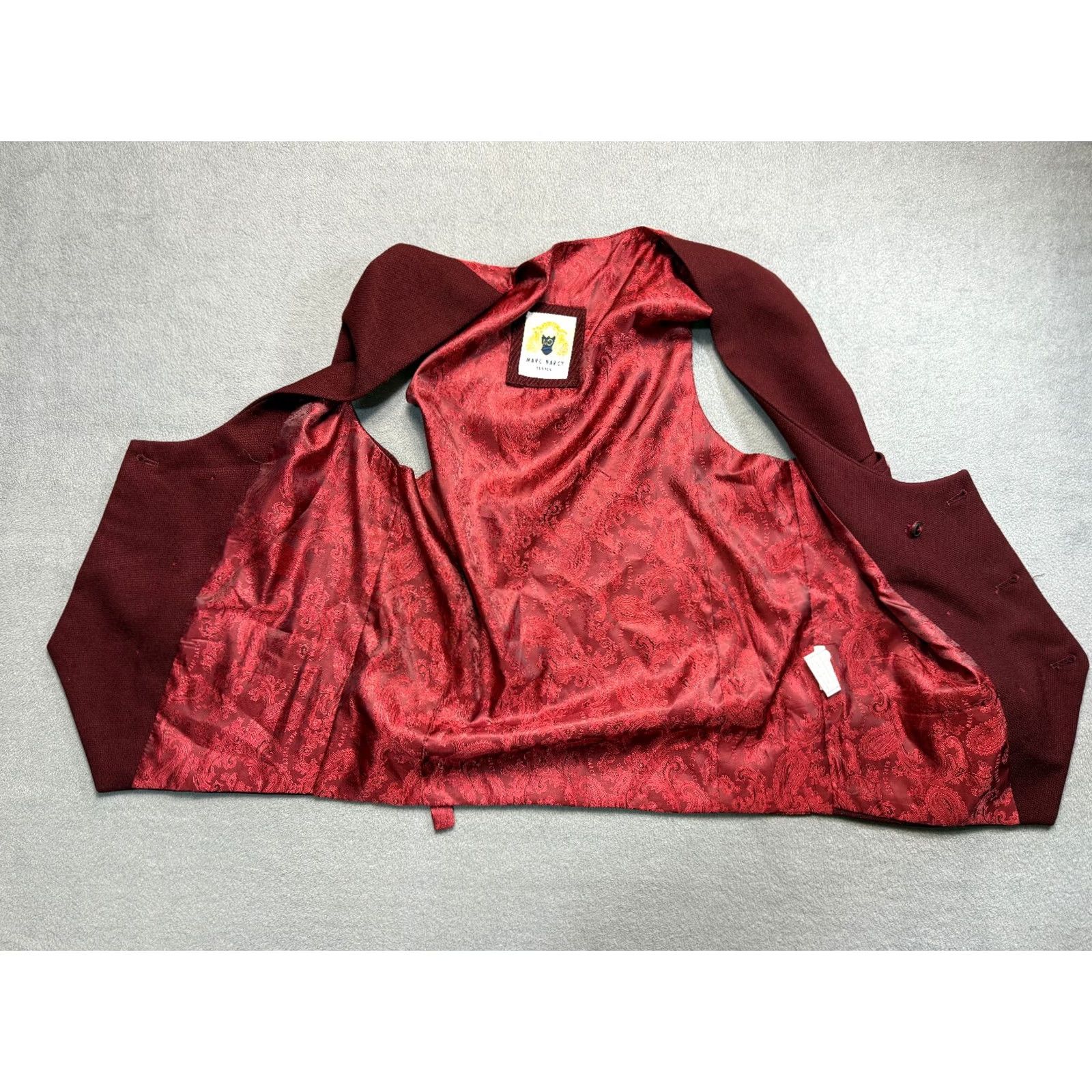 Marcs Marc Darcy Kelvin Red Paisley Vest Waistcoat Mens 38 Suit Gilet Vest Style 3 Piece Mens Size 38 Red Paisley Pattern Shirtless? Size US XXS / EU 40 - 4 Thumbnail