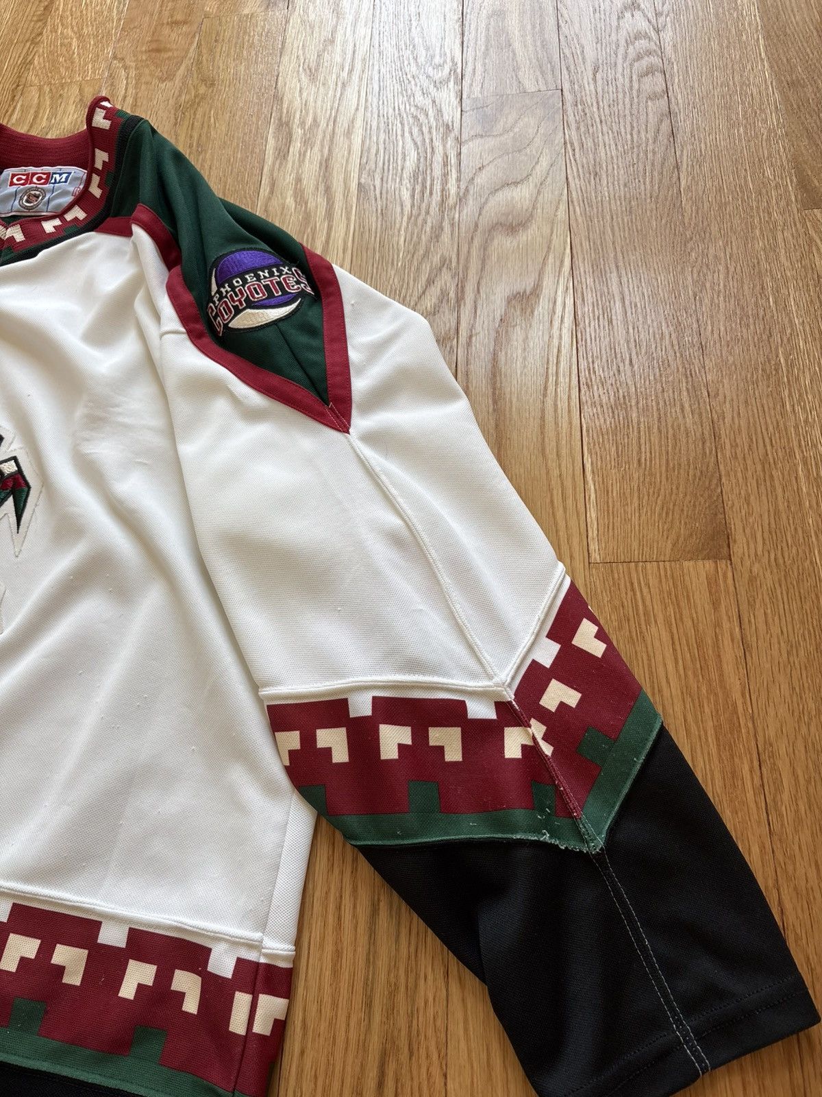 Ccm Phoenix Coyotes CCM VTG 90s Hockey Jersey Made In Canada XL Size US XL / EU 56 / 4 - 12 Thumbnail