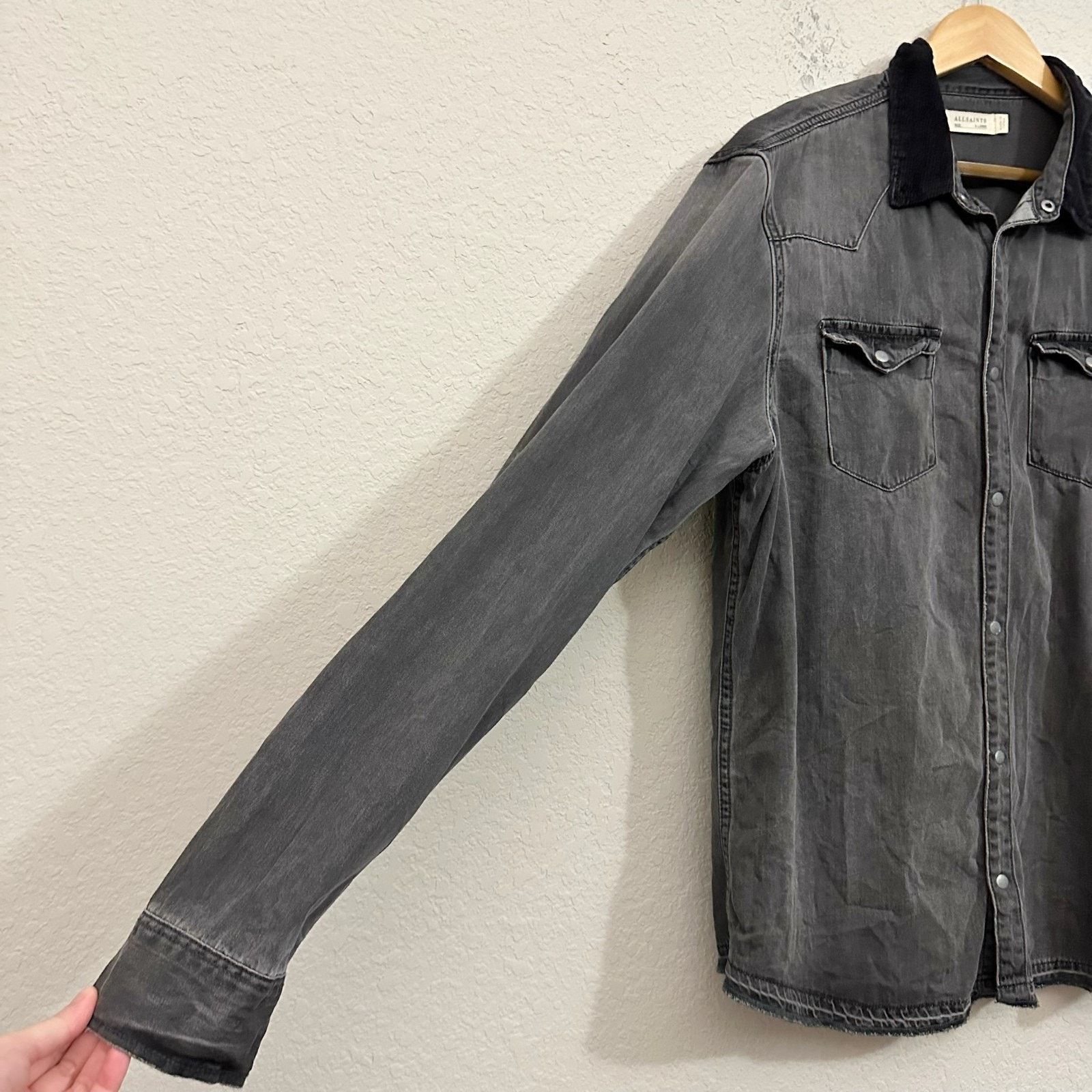 Allsaints ALLSAINTS Genki Shirt Denim Snap Corduroy Collar Western Size US XL / EU 56 / 4 - 5 Thumbnail