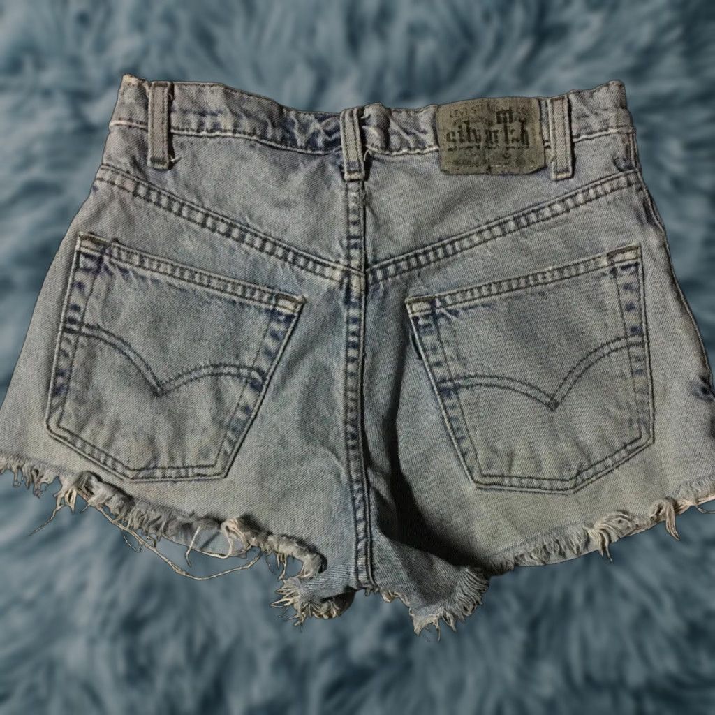 Levi's VINTAGE Levis Silvertab 90s Distressed Thrashed Cut Off Jean Shorts 28 Women Blue Grunge Punk Biker Retro Rock Casual Size 28" / US 6 / IT 42 - 1 Thumbnail