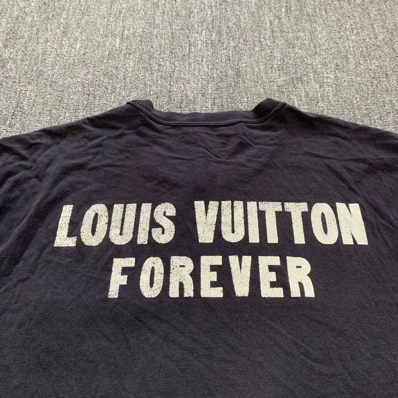 Louis Vuitton Louis Vuitton Pocket upside down logo short sleeve Size US XXL / EU 58 / 5 - 9 Thumbnail