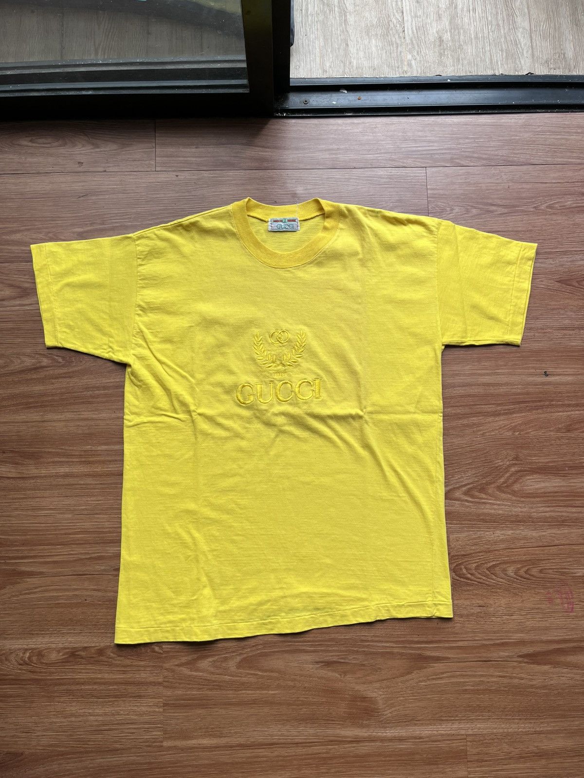 Gucci Vintage gucci logo Size US M / EU 48-50 / 2 - 1 Thumbnail