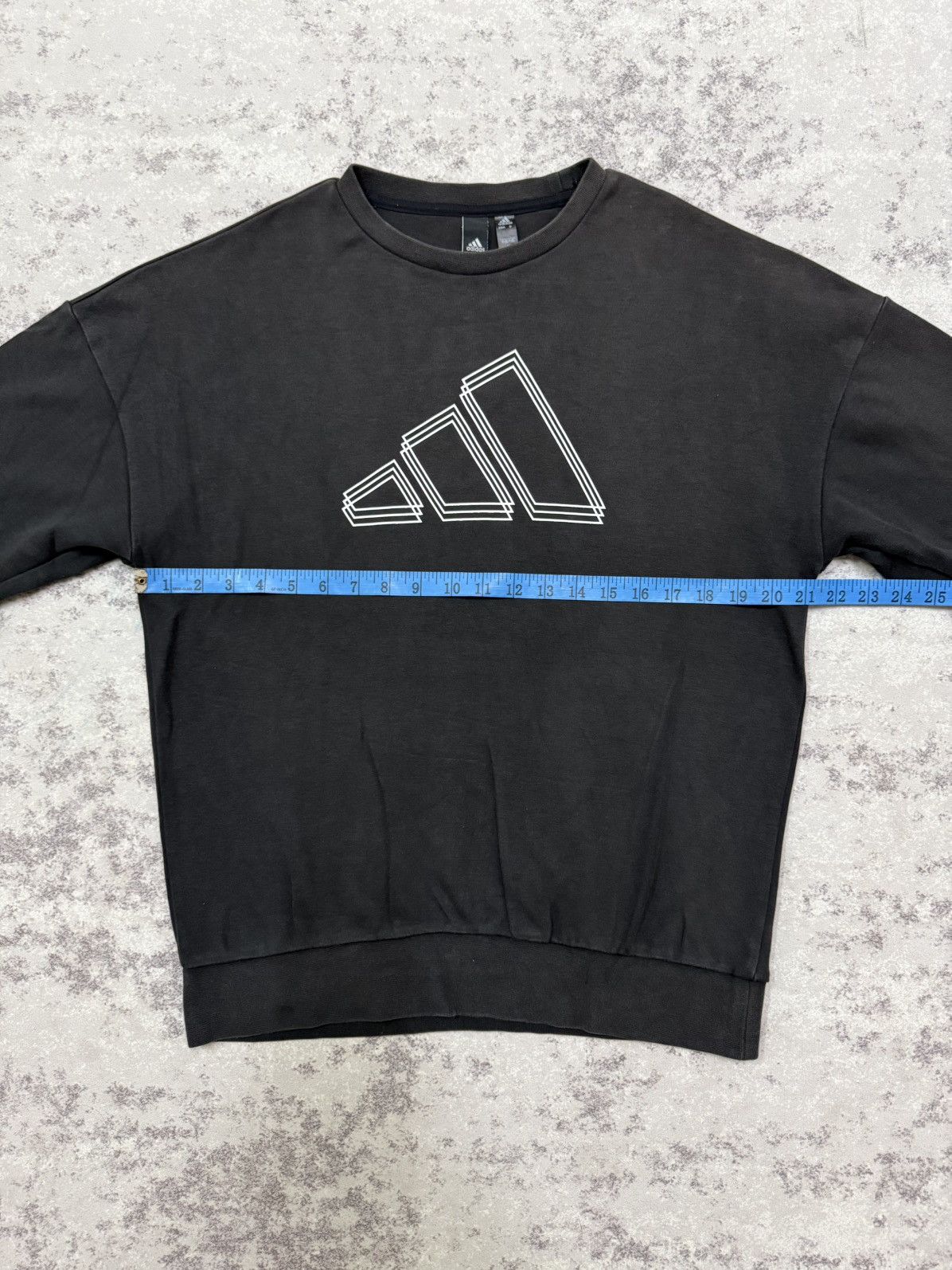 Adidas Adidas Crewneck Center Logo Sweatshirt Size US M / EU 48-50 / 2 - 16 Thumbnail