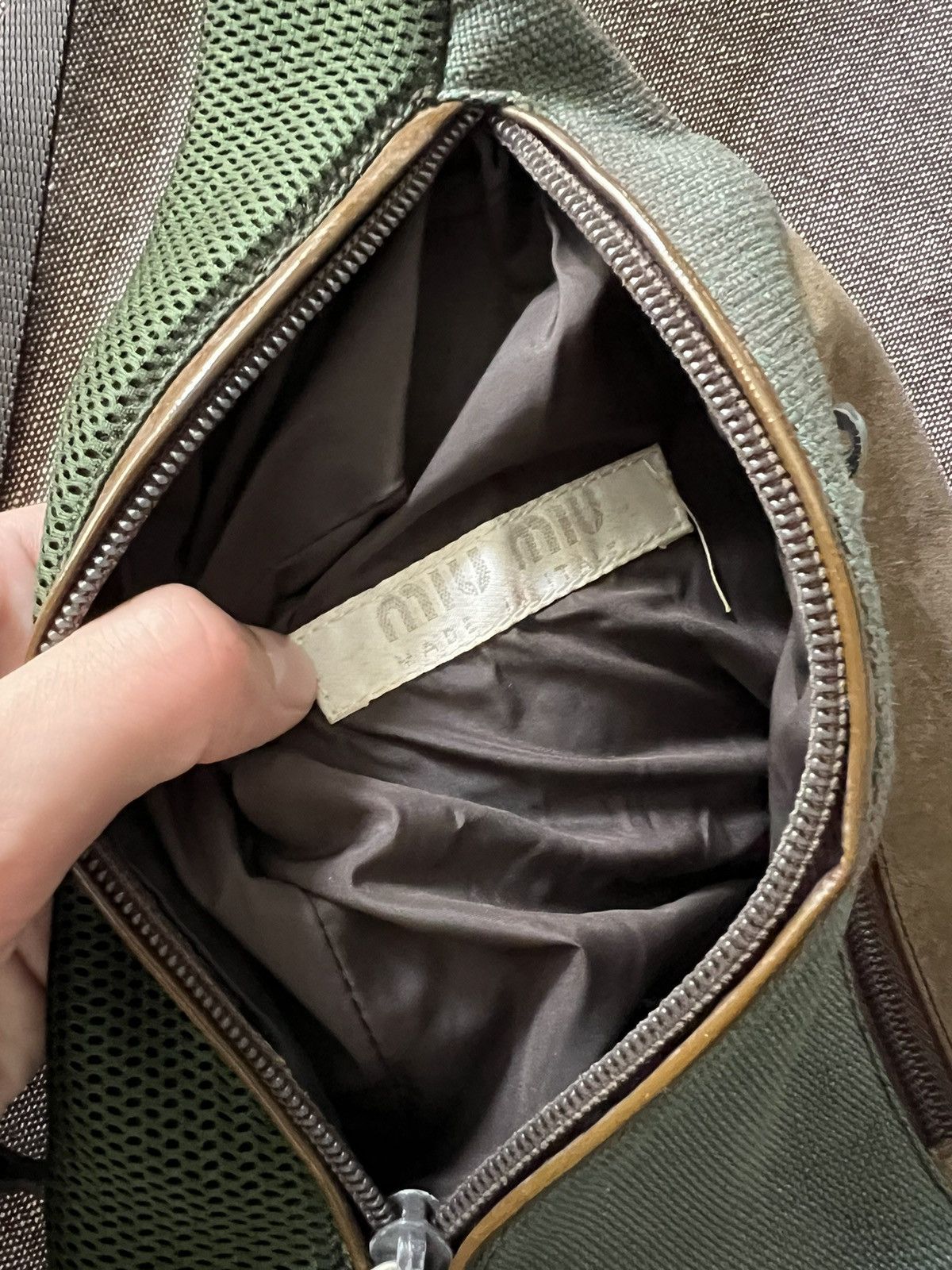 Miu Miu × Prada Miu Miu 1999 crossbody teardrop bag in green Size ONE SIZE - 4 Thumbnail