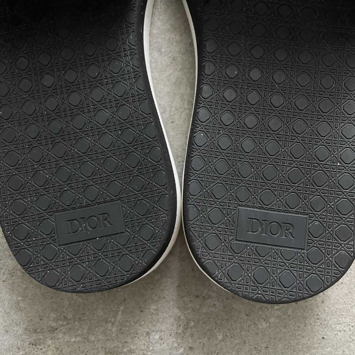 Club Sorayama × Dior Dior x Sorayama Club Slides Size US 8 / EU 41 - 6 Thumbnail
