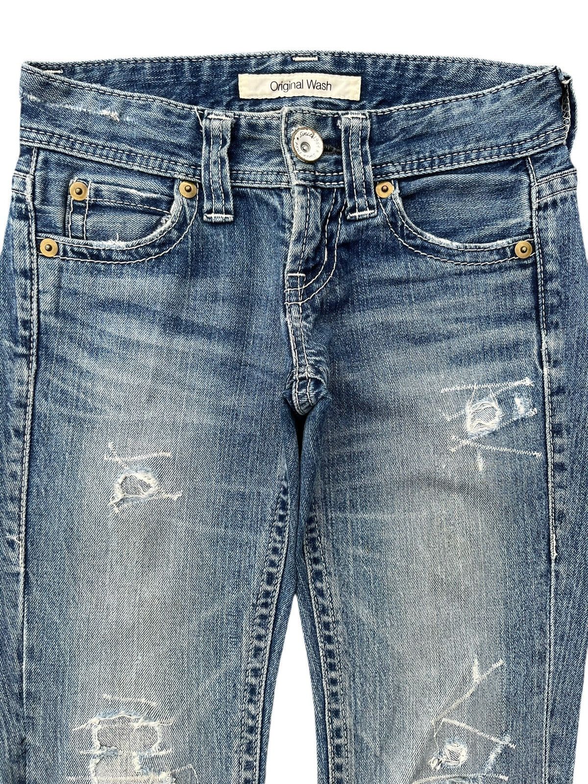 Japanese Brand × Jun Takahashi × Uniqlo Vintage Japanese Brand Uniqlo Distressed Grunge Flare Jeans Size 26" / US 2 / IT 38 - 3 Thumbnail