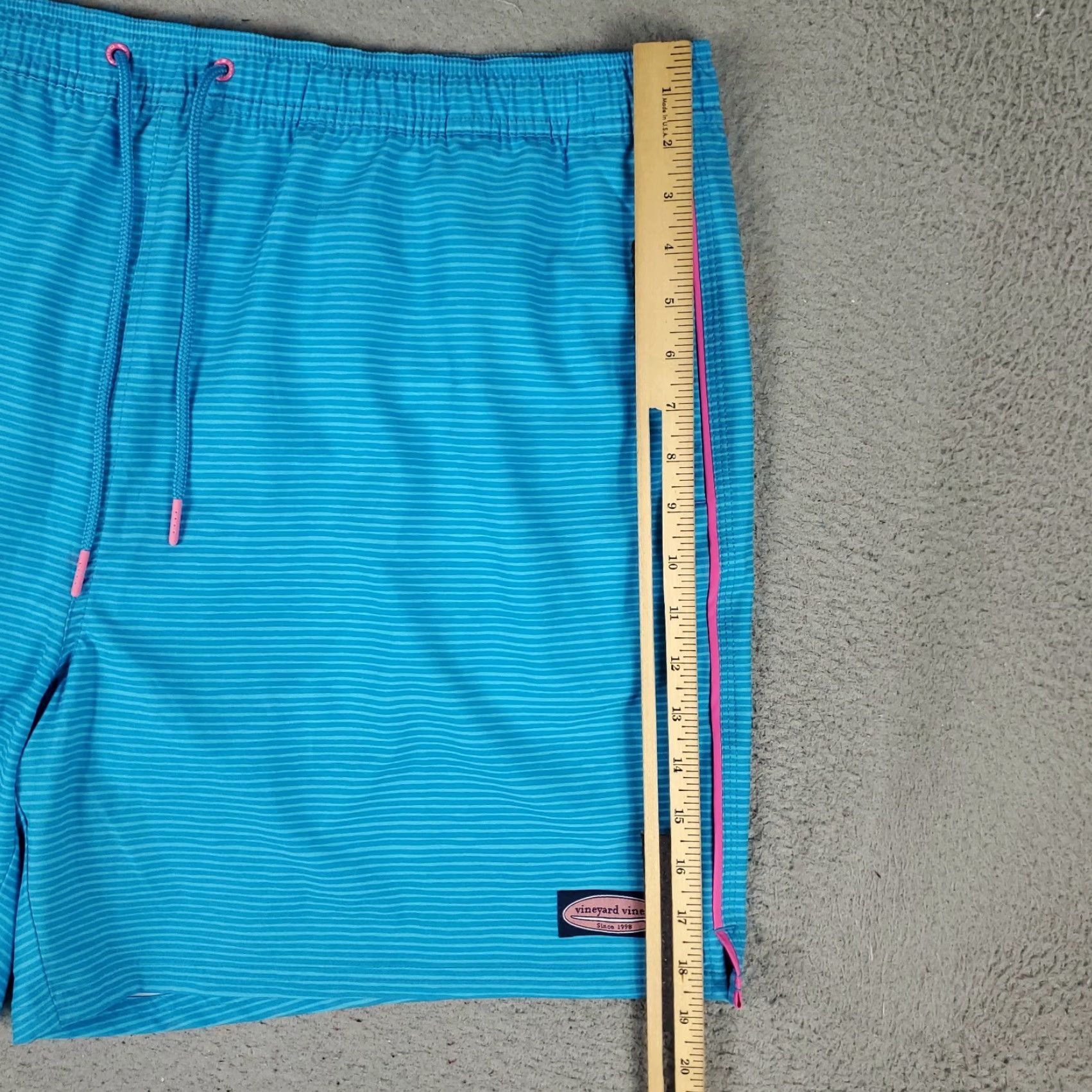Vineyard Vines Vineyard Vines Men Shorts 2XL Blue Striped Surf Beach Trunks Swim Board Bottom Size US 39 - 5 Thumbnail