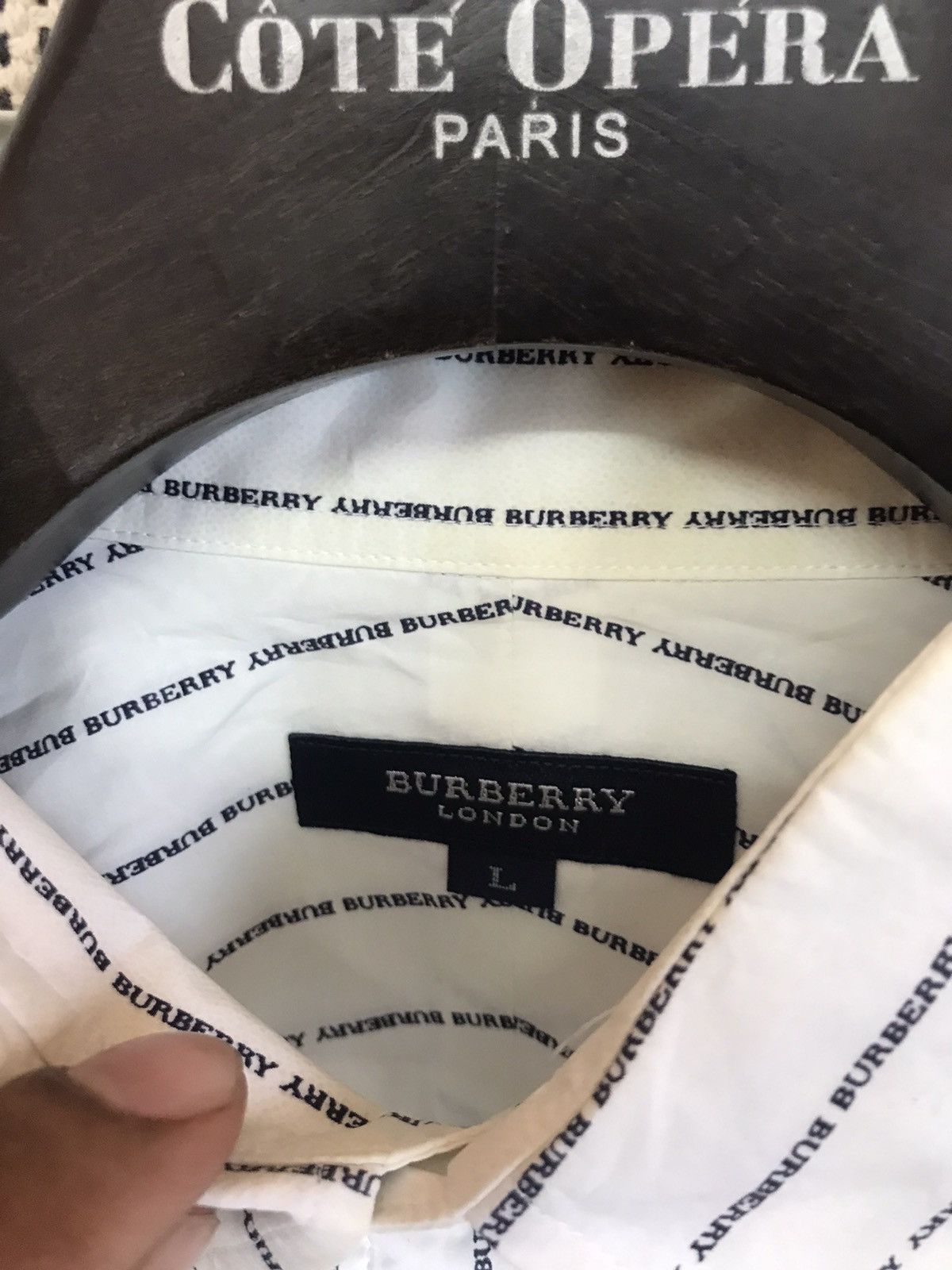 Burberry × Vintage ‼️BURBERRY LONDON SHIRT SPELLOUT FULL PRINTED NICE DESIGN‼️ Size US L / EU 52-54 / 3 - 3 Thumbnail
