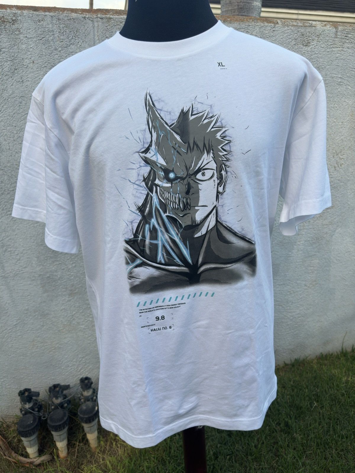 Uniqlo New Uniqlo UT Kaiju No 8 JAKDF Graphic T Shirt Men's XL Size US XL / EU 56 / 4 - 1 Thumbnail