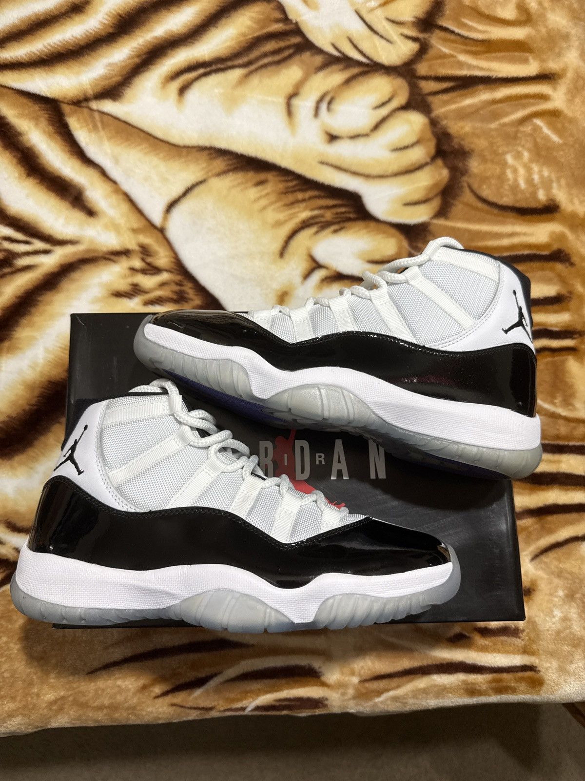 Jordan Brand NIKE AIR JORDAN CONCORD 11 Size US 9 / EU 42 - 1 Thumbnail